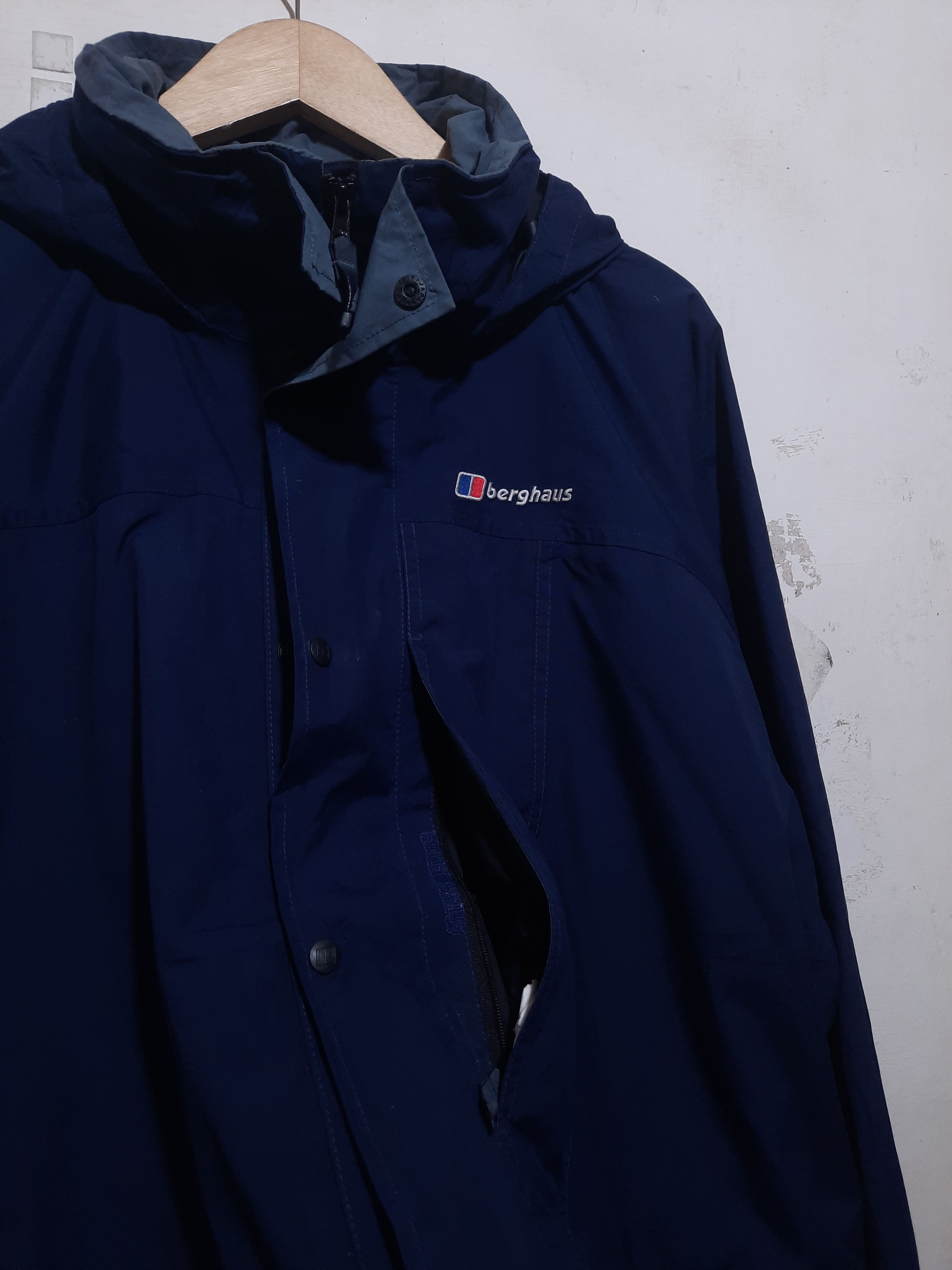 Berghaus Berghaus Aquafoil Outdoor Jacket Gorpcore Size US L / EU 52-54 / 3 - 4 Thumbnail