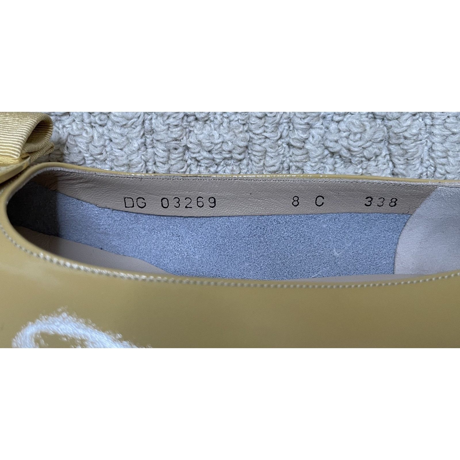 Salvatore Ferragamo Salvatore Ferragamo Pumps Womens 8 C Yellow Patent Leather Size US 8 / IT 38 - 13 Thumbnail