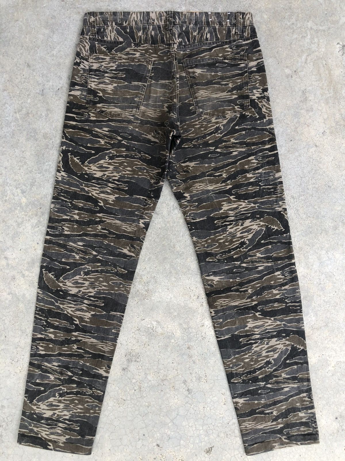 Hysteric Glamour Tiger Stripe Johnbull Fullprint Jeans Size US 33 - 2 Thumbnail