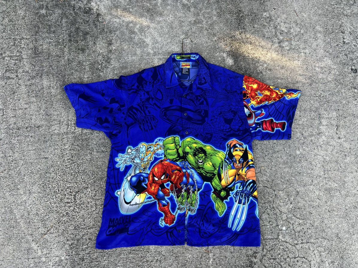 Vintage 2001 Marvel Comics Button Up