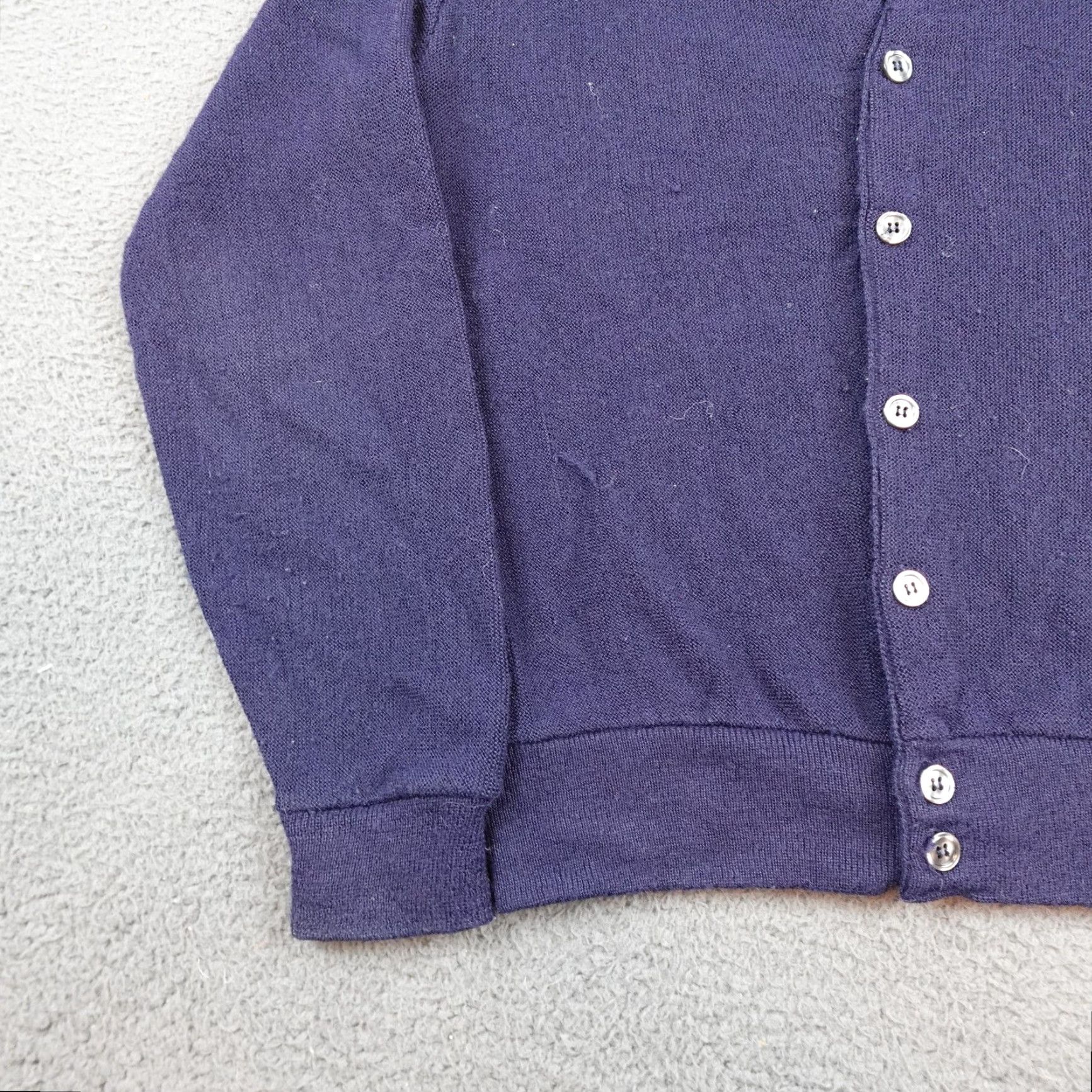 Vintage VINTAGE Sportswear Cardigan Mens M Blue Knit V-Neck Button Front Sweater Made In USA Size US M / EU 48-50 / 2 - 3 Thumbnail