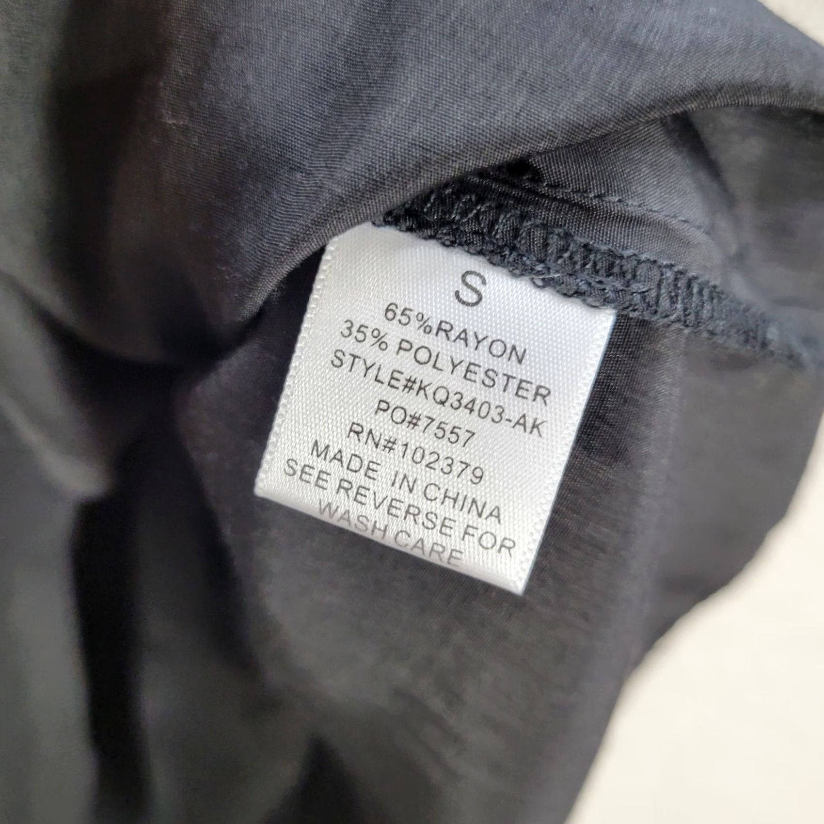 Vintage Ali + Kris Women's Blouse Sleeveless V-Neck Black Size S Relaxed Boho Rayon Polyester Shirt Adults Womens Size S / US 4 / IT 40 - 6 Thumbnail