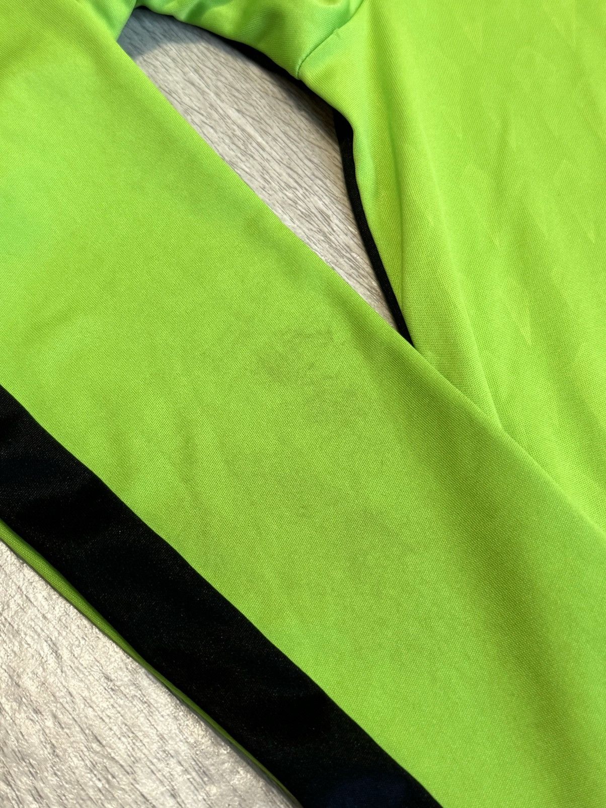 Adidas 🔷Adidas Manchester United 2023/24 Goalkeeper Soccer jersey🔷 Size US XS / EU 42 / 0 - 9 Thumbnail