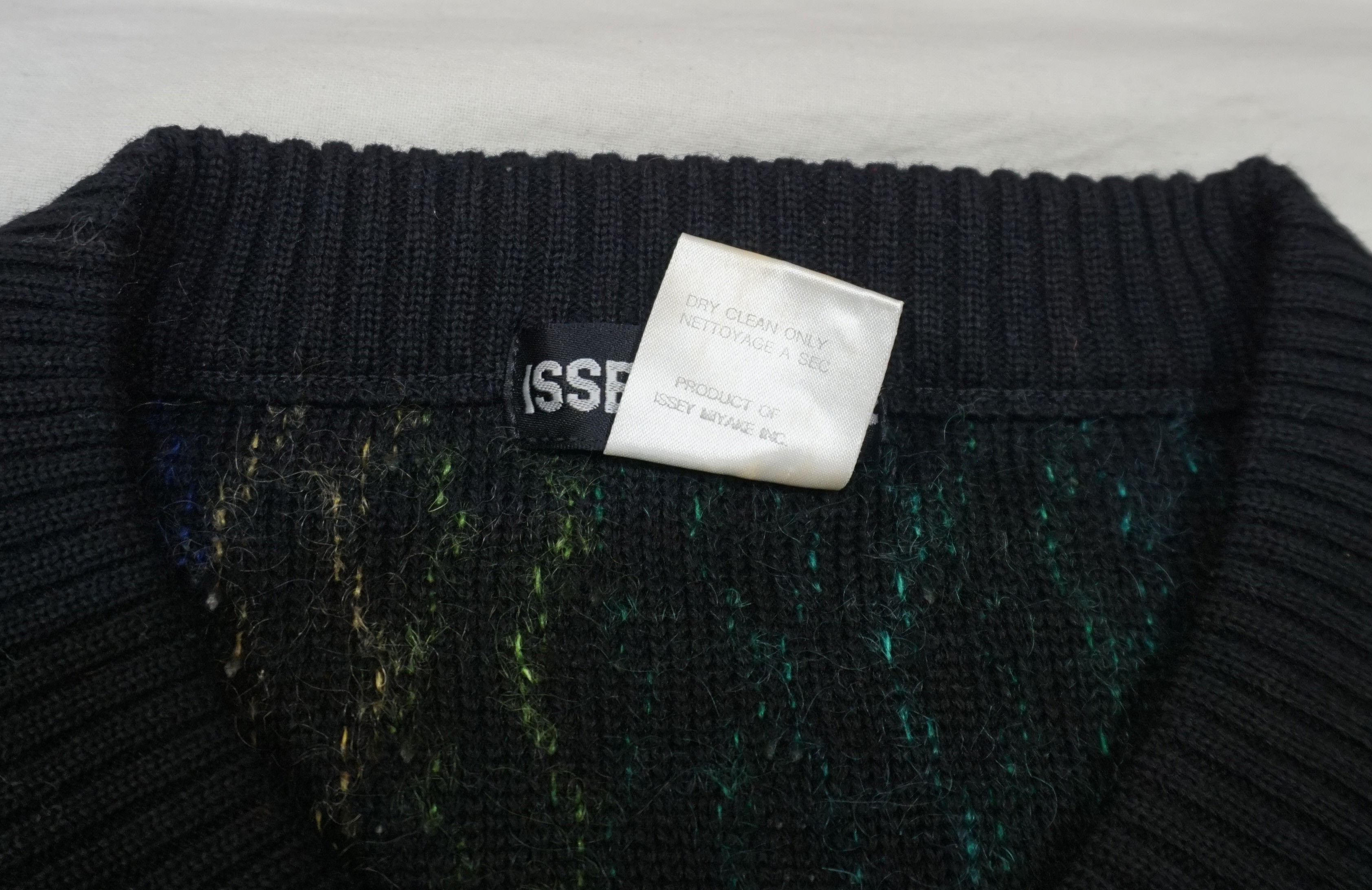 Issey Miyake Early 90's Issey Miyake Knit Cardigan Size US M / EU 48-50 / 2 - 3 Thumbnail