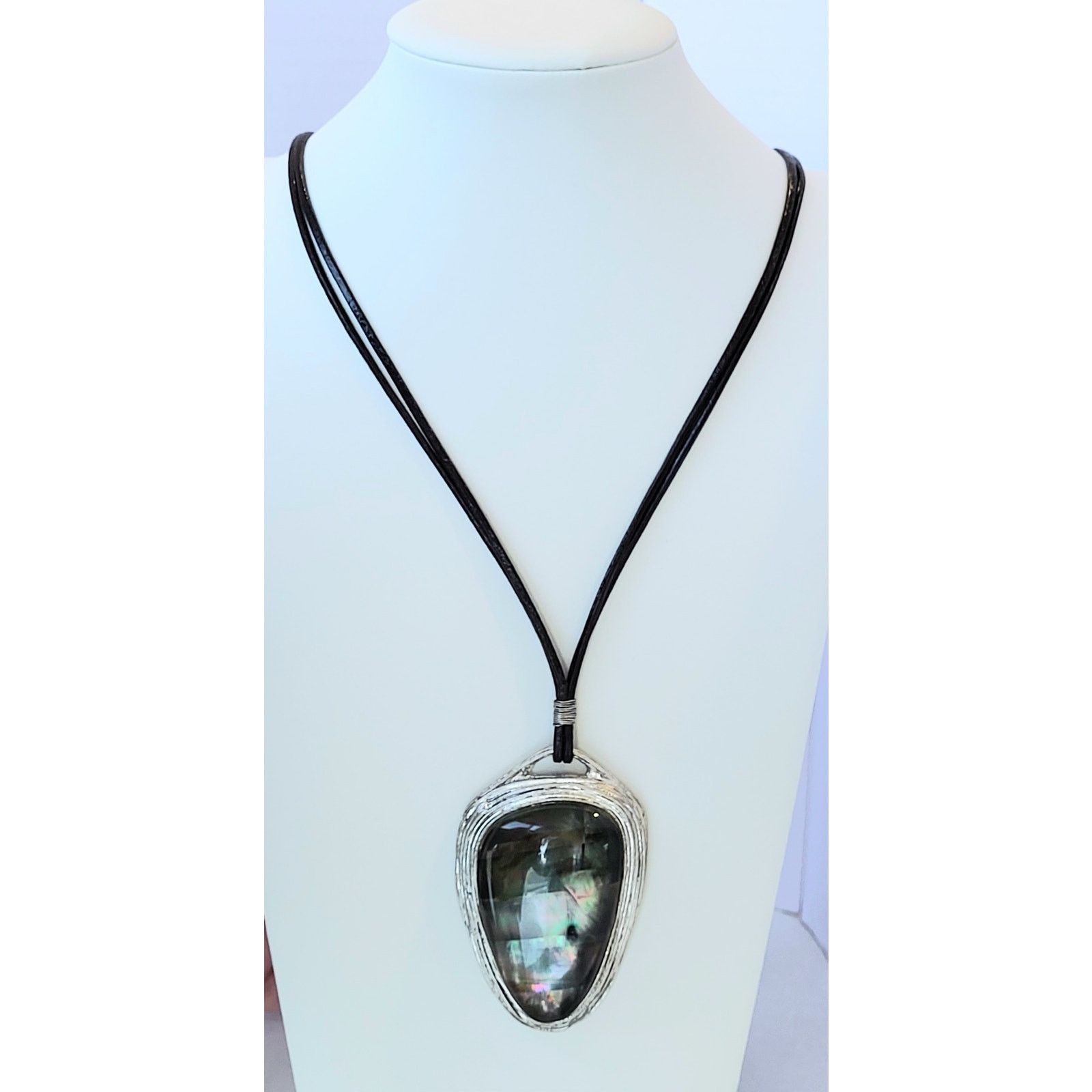 Robert Lee Morris Abalone Pendant Necklace Vintage RLM Robert Lee Morris Soho Size ONE SIZE - 7 Thumbnail