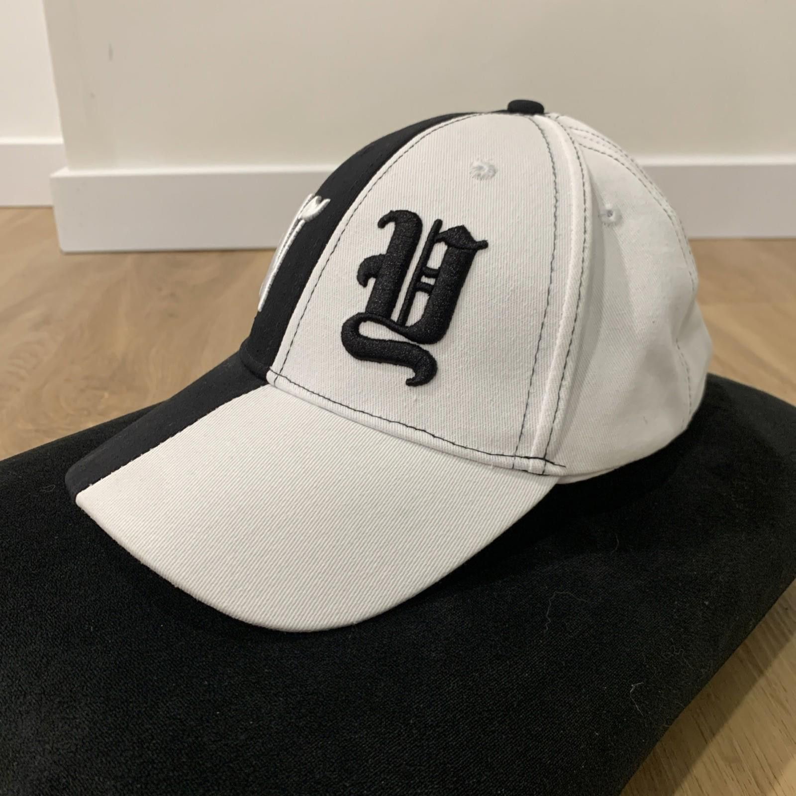 Urban Outfitters URBN IDNTY Snapback Hat Black White Gothic Streetwear Cap Size ONE SIZE - 2 Thumbnail