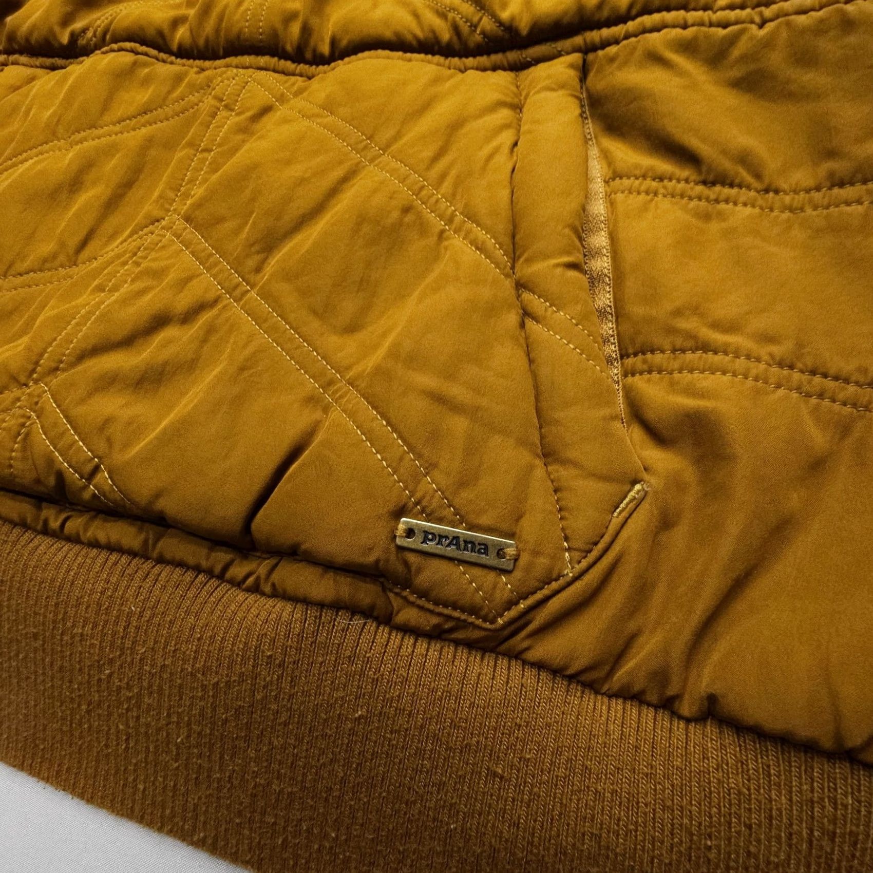 Prana Prana Esla Half Zip Pullover Womens Small Bronze Hooded Anorak Lined Quilted Full Zip Jacket Subtle Stain Included Size S / US 4 / IT 40 - 5 Thumbnail