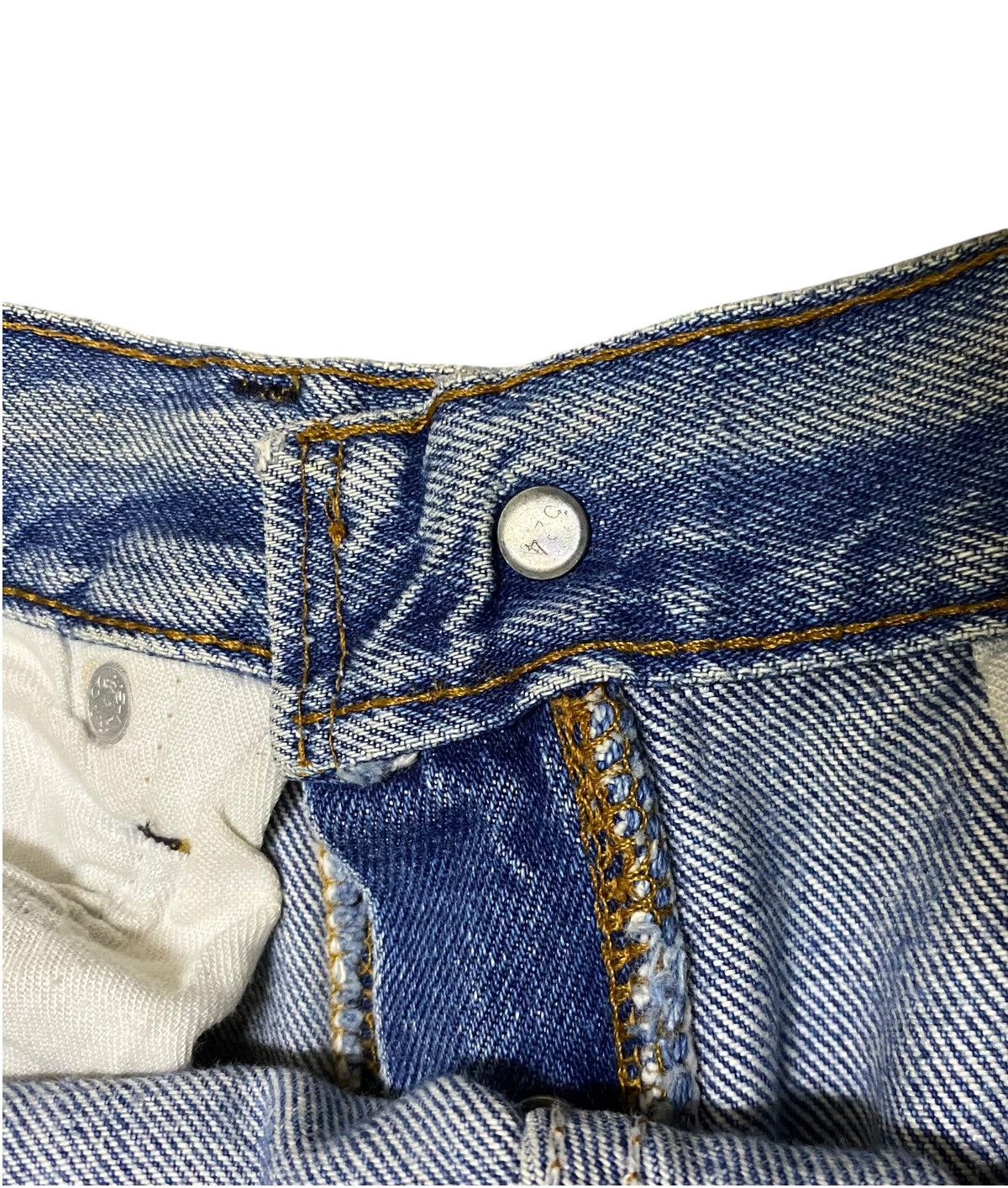 Levi's Vintage Levis 501 Button 524 Rindem Selvedge Jeans 1970s Size US 28 / EU 44 - 10 Thumbnail