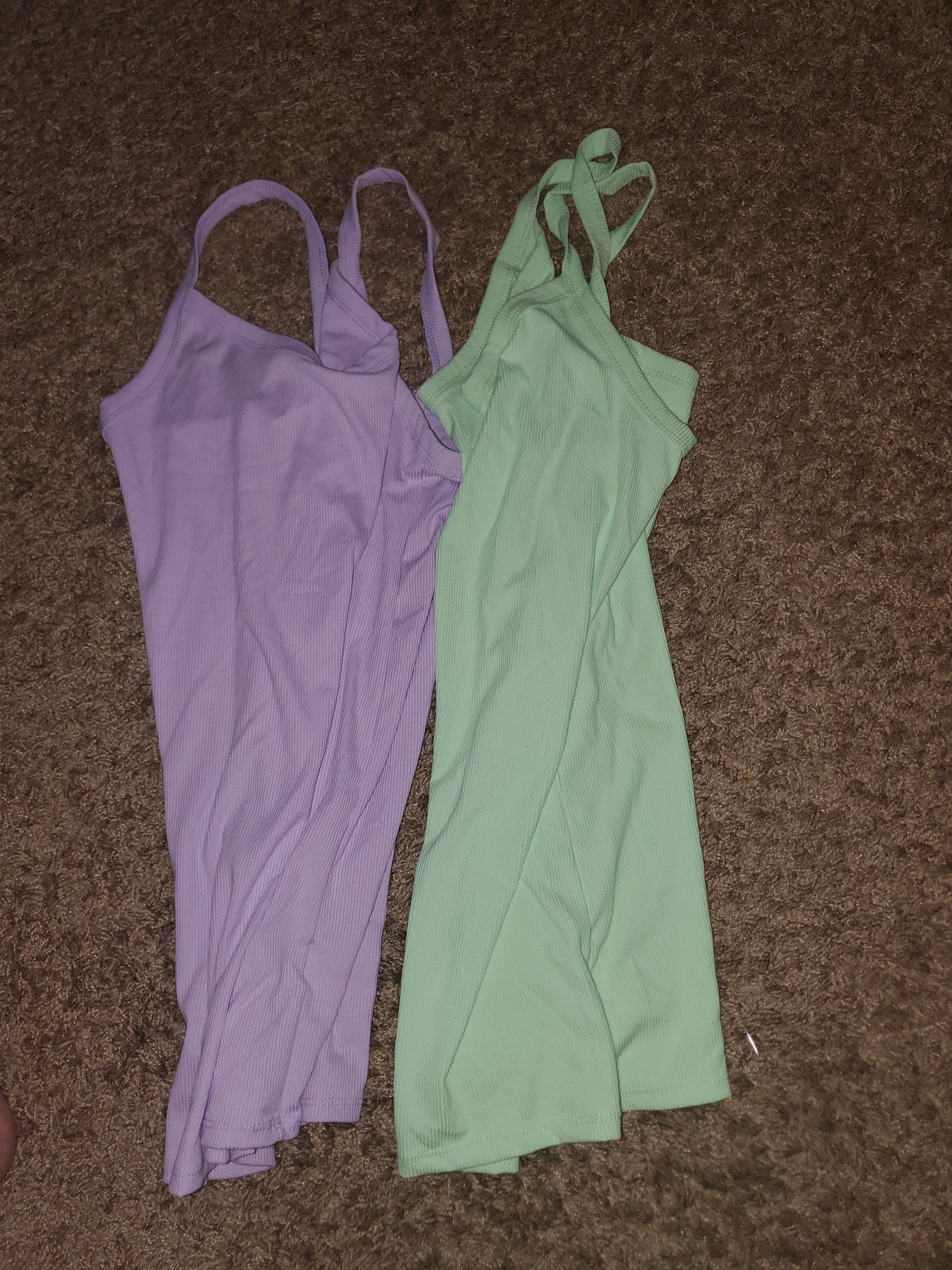 Old Navy Women's variety bundle of 6 tank tops-size XL Size XL / US 12-14 / IT 48-50 - 5 Thumbnail