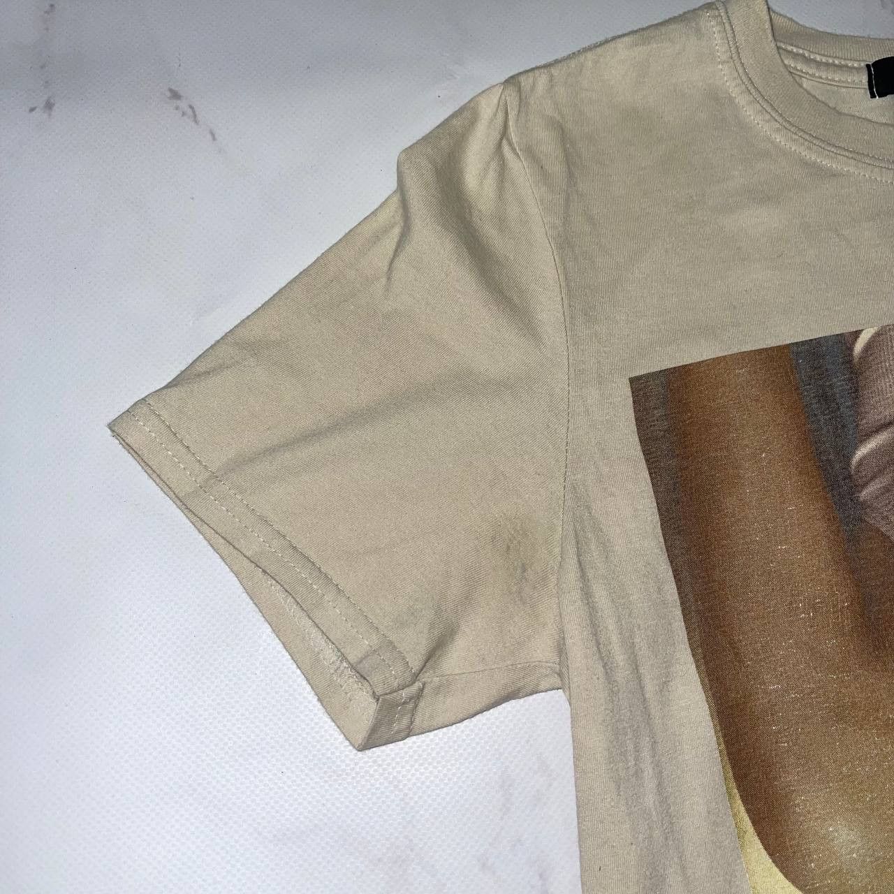 Vintage Ariana Grande Graphic Beige T Shirt Womens Size Small GUC Size S / US 4 / IT 40 - 7 Thumbnail
