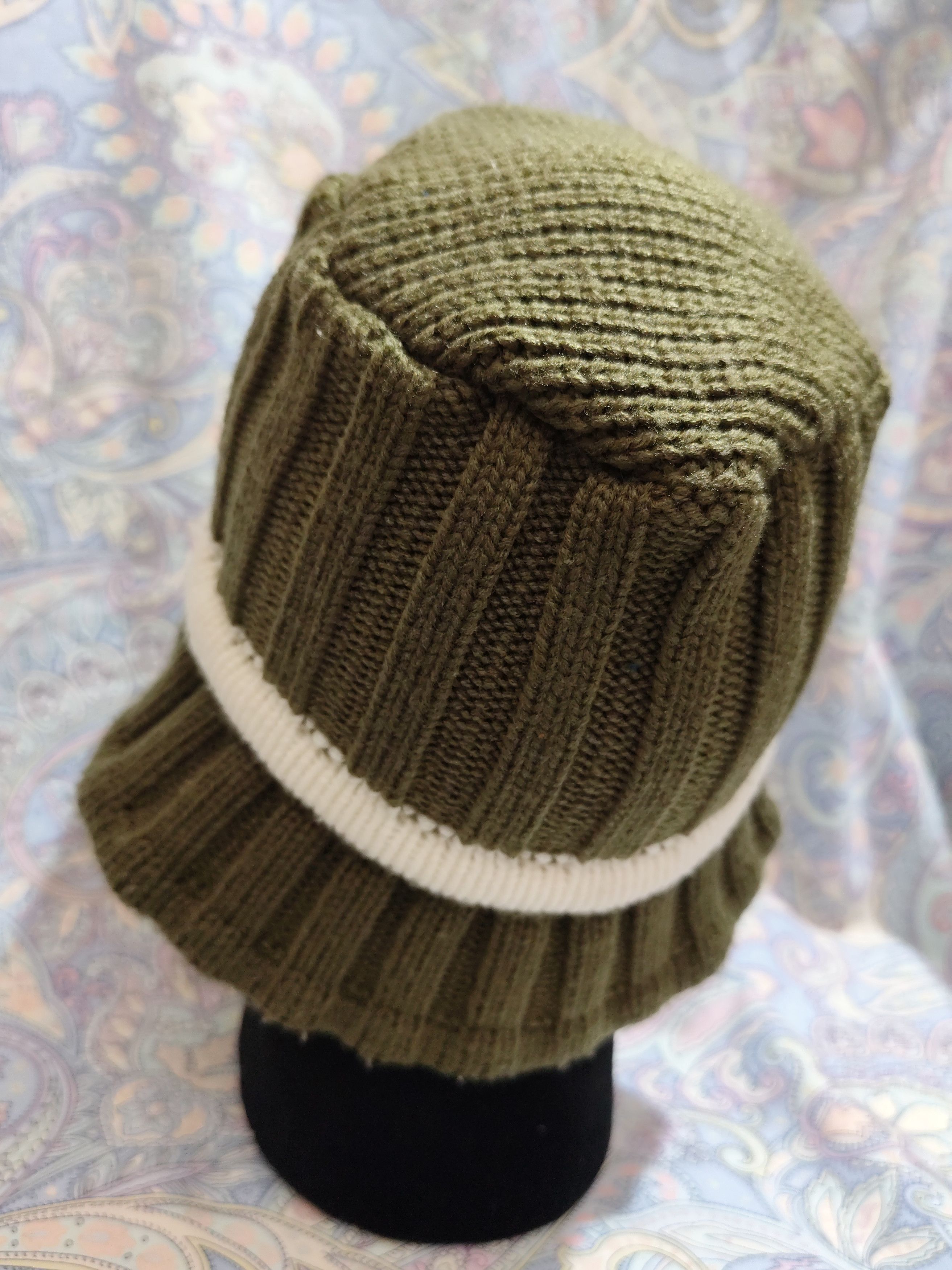 Guess Guess Olive Green Knit Hat Size ONE SIZE - 4 Thumbnail
