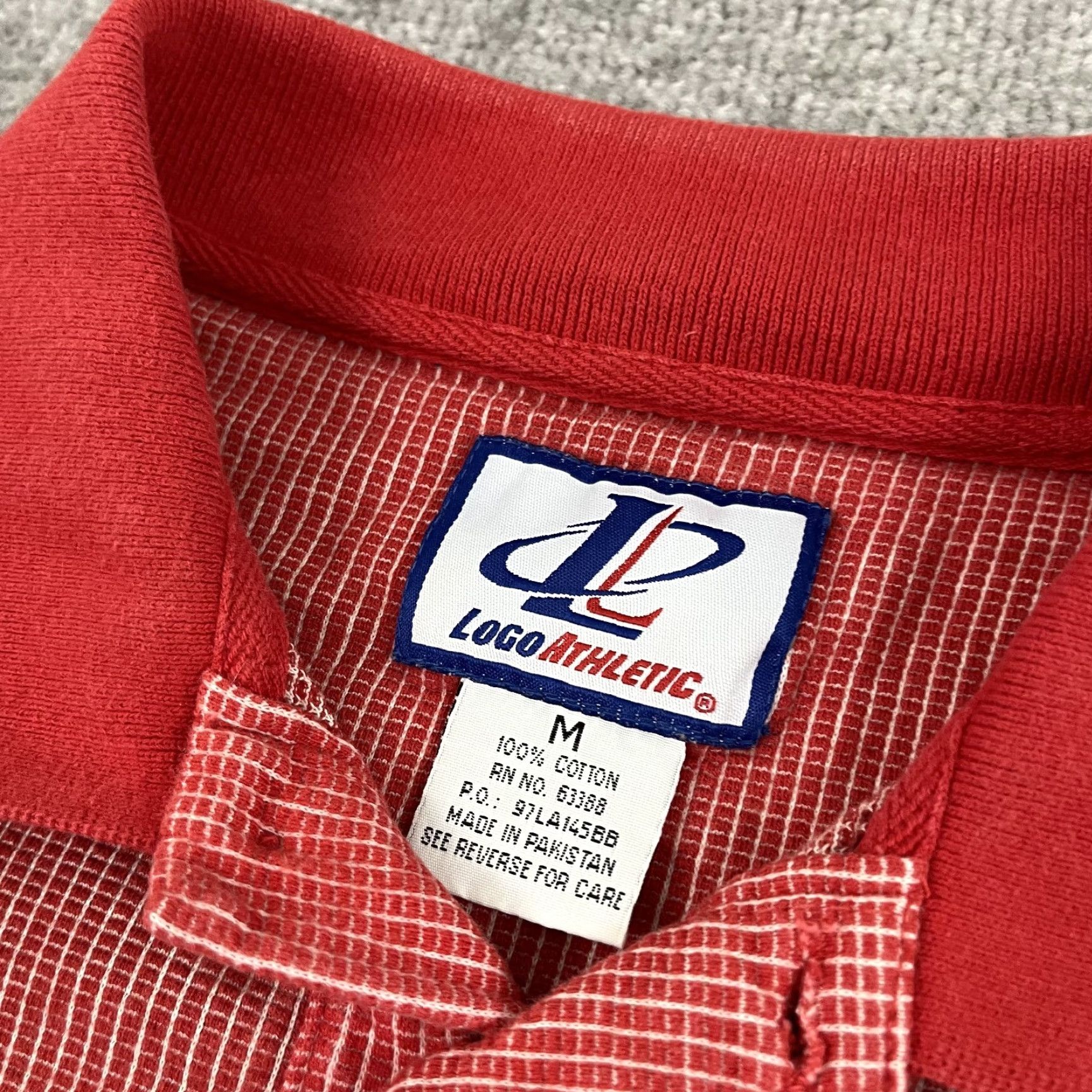 Logo Athletic VTG Tampa Bay Buccaneers Polo Shirt Men Medium Red Logo Athletic Retro Throwback Size US M / EU 48-50 / 2 - 4 Thumbnail