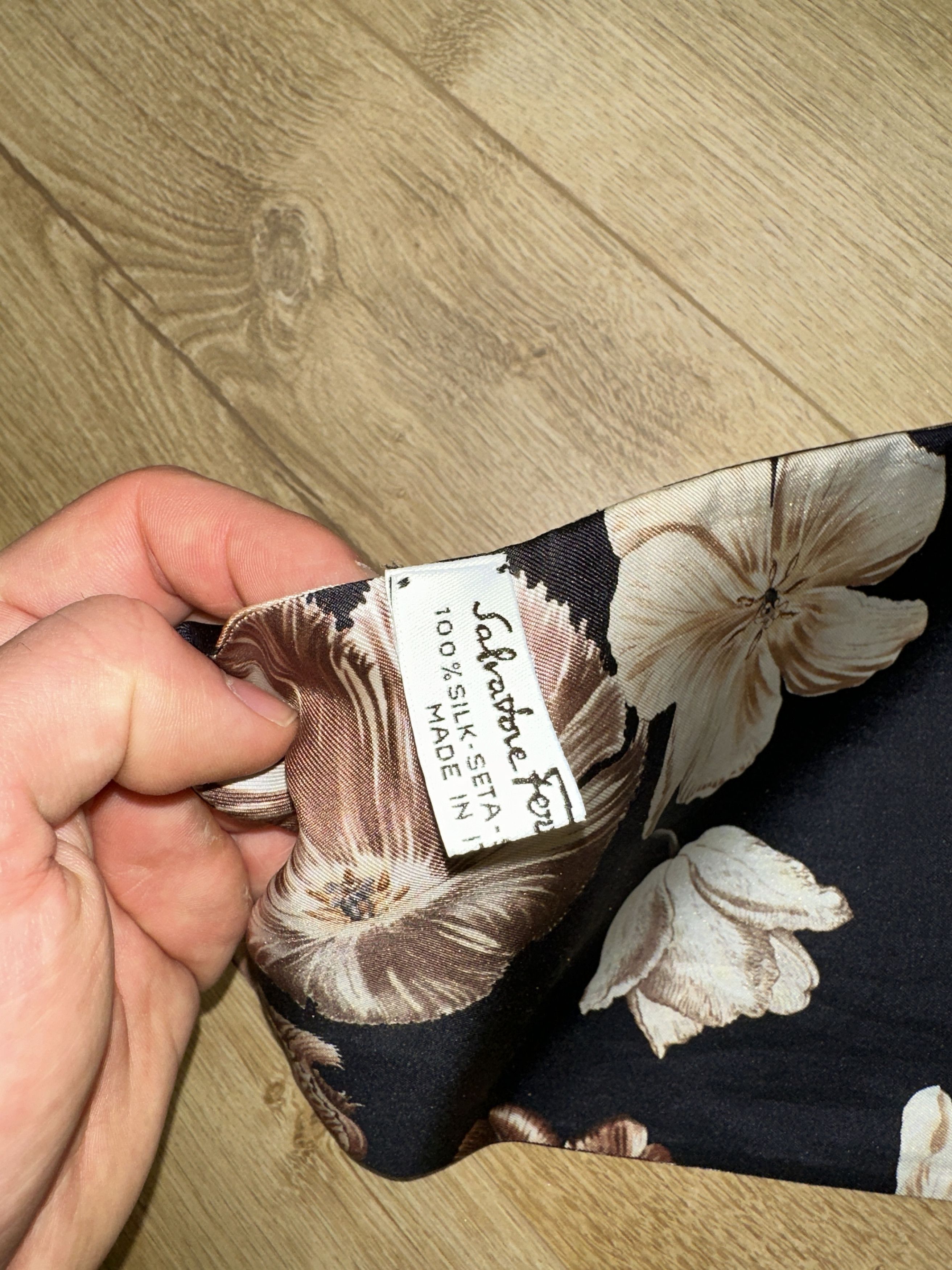 Salvatore Ferragamo Salvatore Ferragamo Silk Floral Scarf Rare Long Neck Tie Size ONE SIZE - 12 Thumbnail