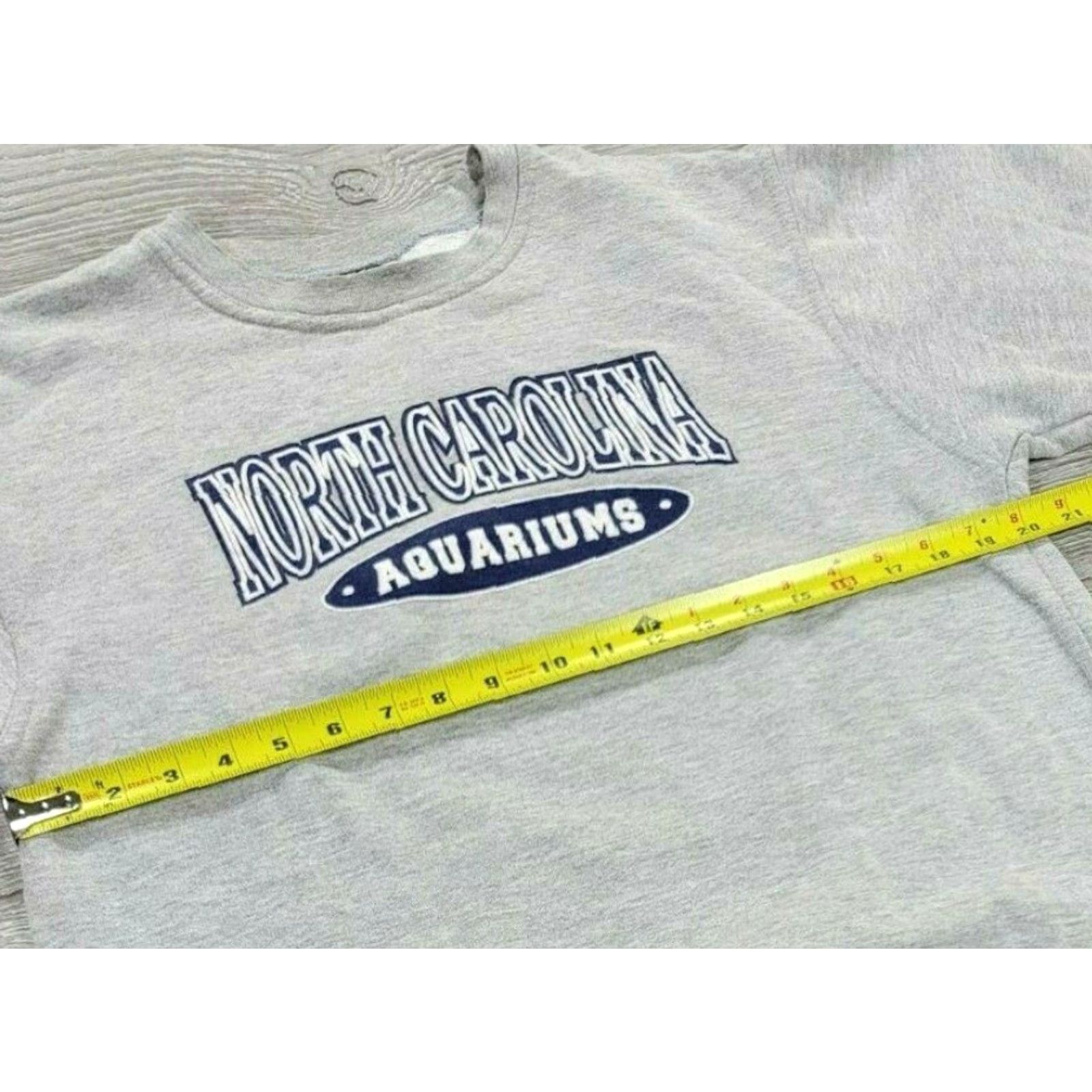 Vintage VINTAGE Avalon Apparel Sweatshirt North Carolina Aquariums Gray Blue Crewneck Sz Sz T-Shirt? Size US S / EU 44-46 / 1 - 7 Thumbnail