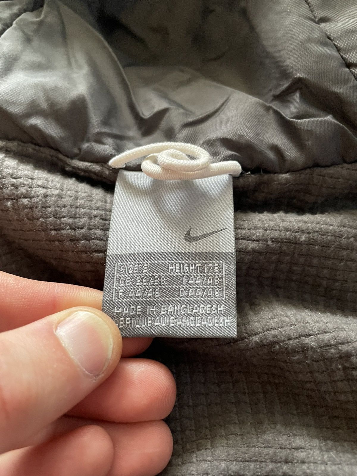 Nike Vintage Nike Swoosh Logo Hooded Puffer Jacket 00s Y2K Size US S / EU 44-46 / 1 - 11 Thumbnail