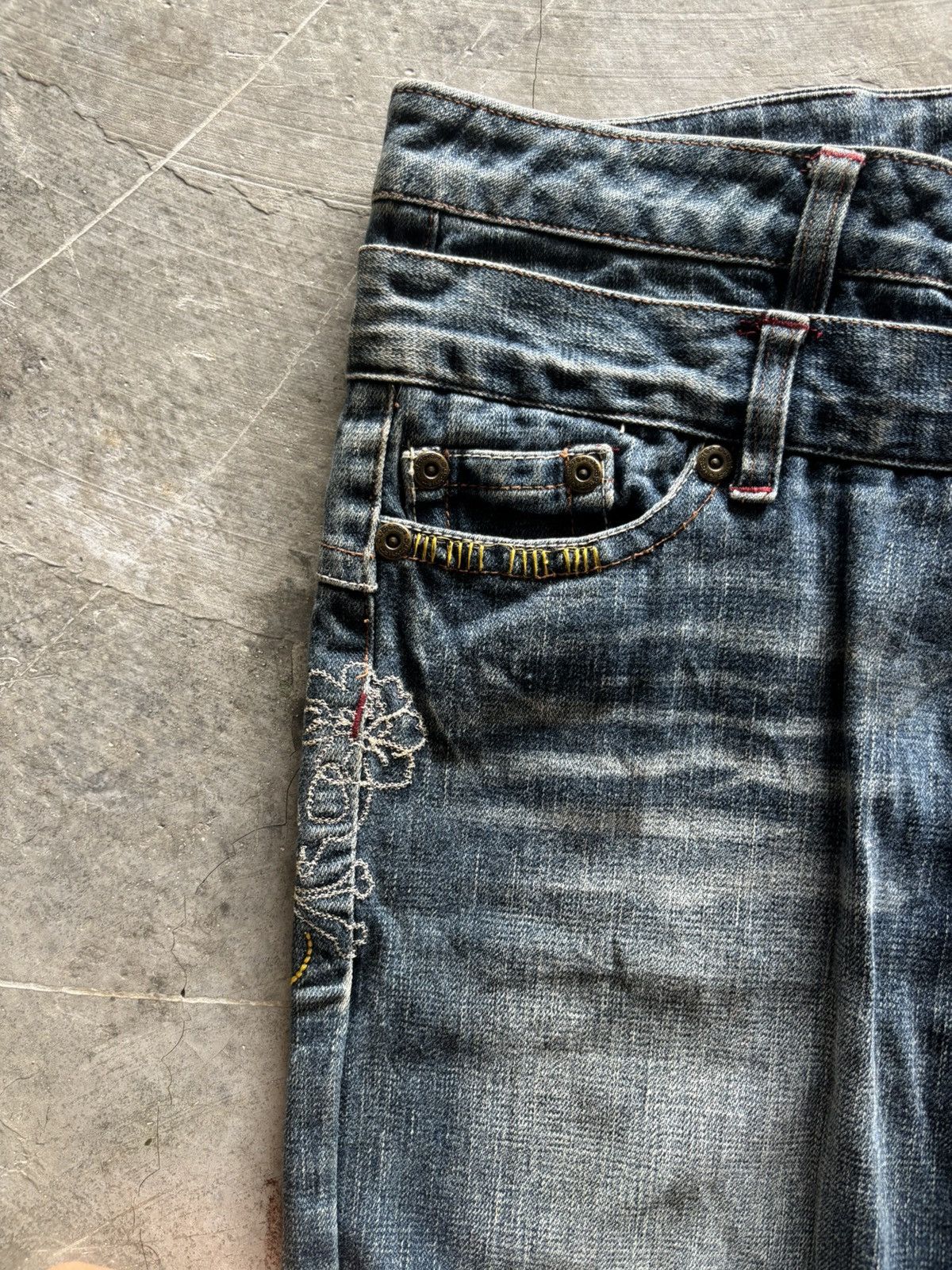 If Six Was Nine CRAZY DOUBLE WAIST JAPANESE DENIM WITH SIDE SKULL EMBROIDERY Size US 32 / EU 48 - 8 Thumbnail