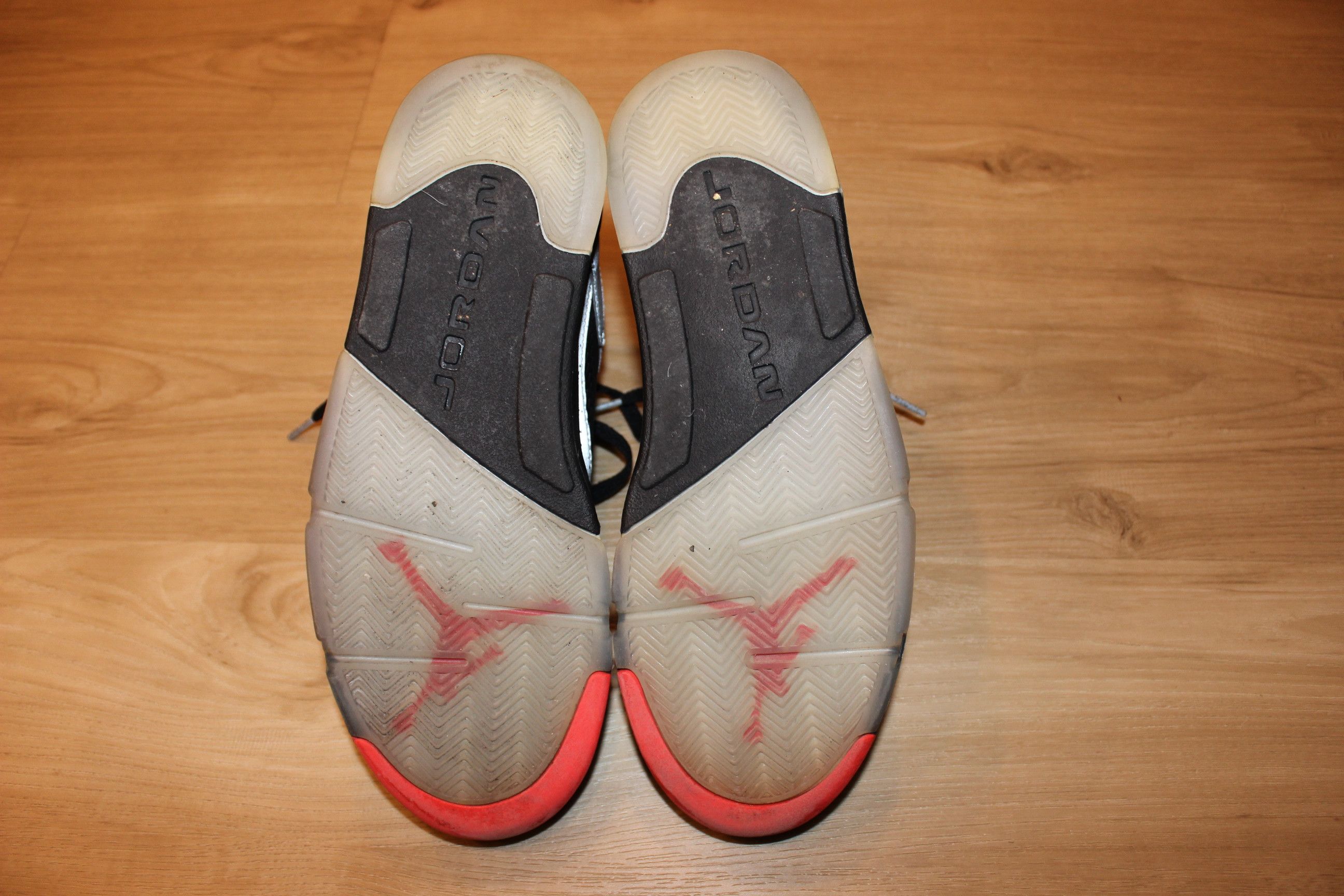 Jordan Brand Jordan 5 Retro Low Neymar 846315-025 Size US 10 / EU 43 - 12 Thumbnail
