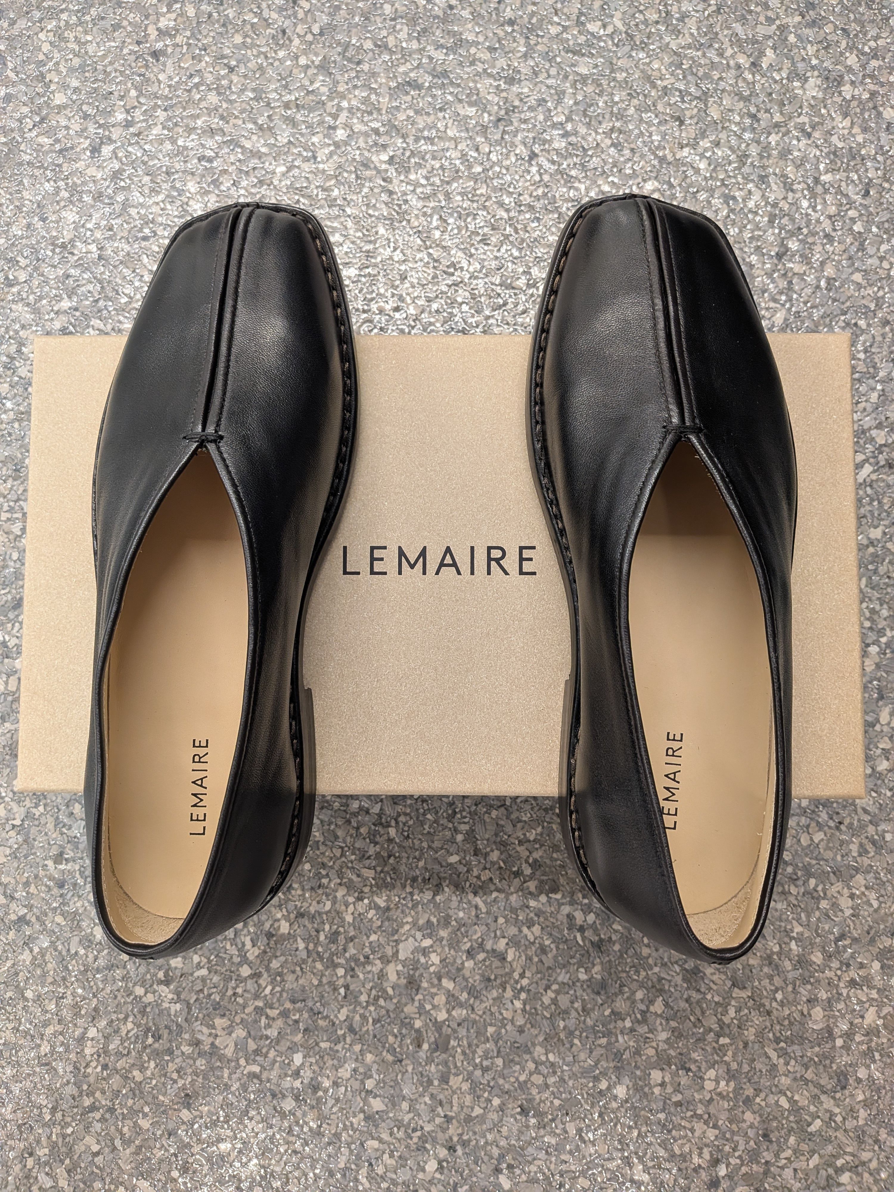 Lemaire Lemaire Flat Piped Slippers in Leather Size EU40 Size US 7 / EU 40 - 1 Thumbnail