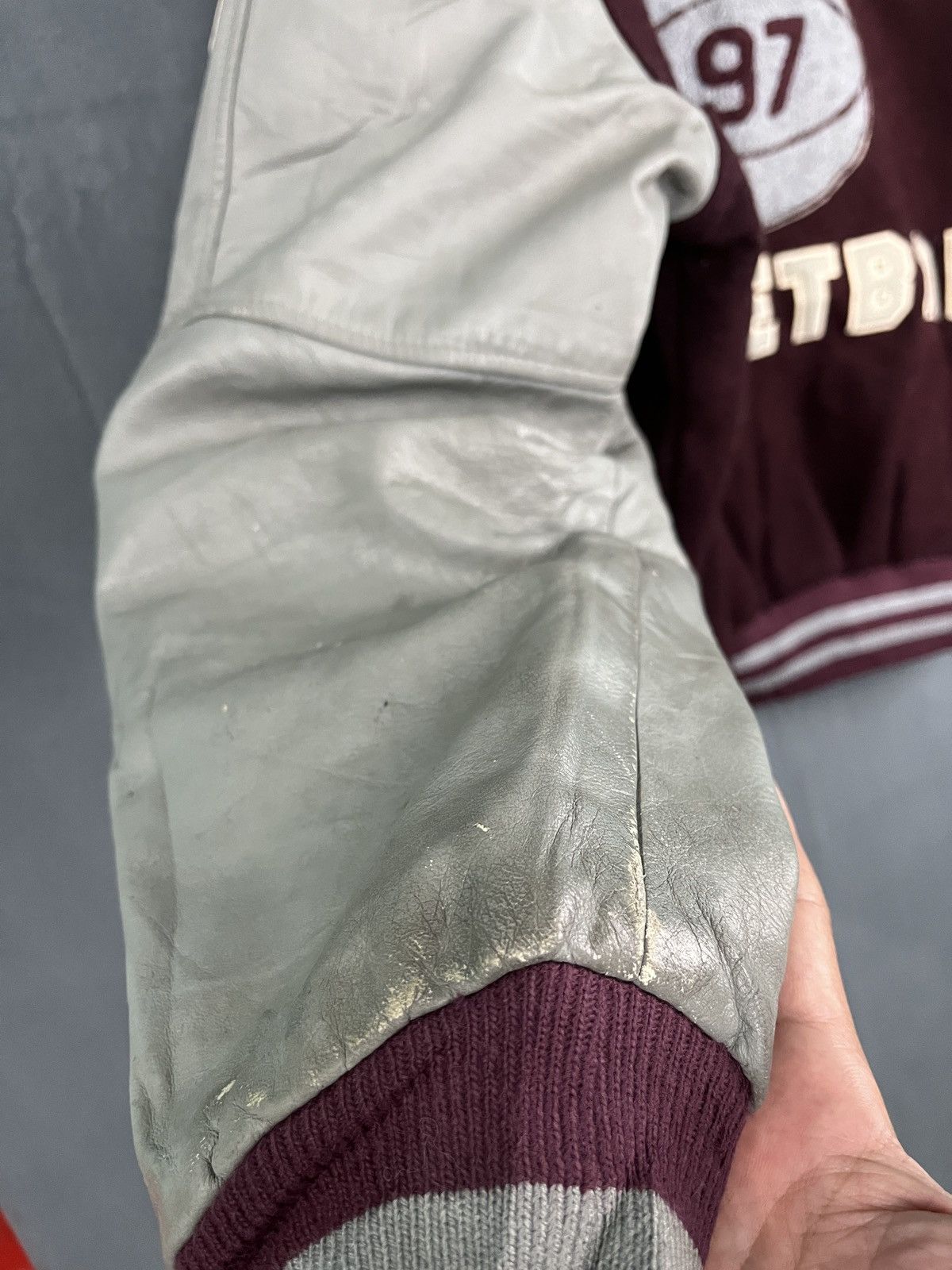 Vintage Vintage Wool Leather Varsity Jacket Clifton Basketball Size US L / EU 52-54 / 3 - 16 Thumbnail