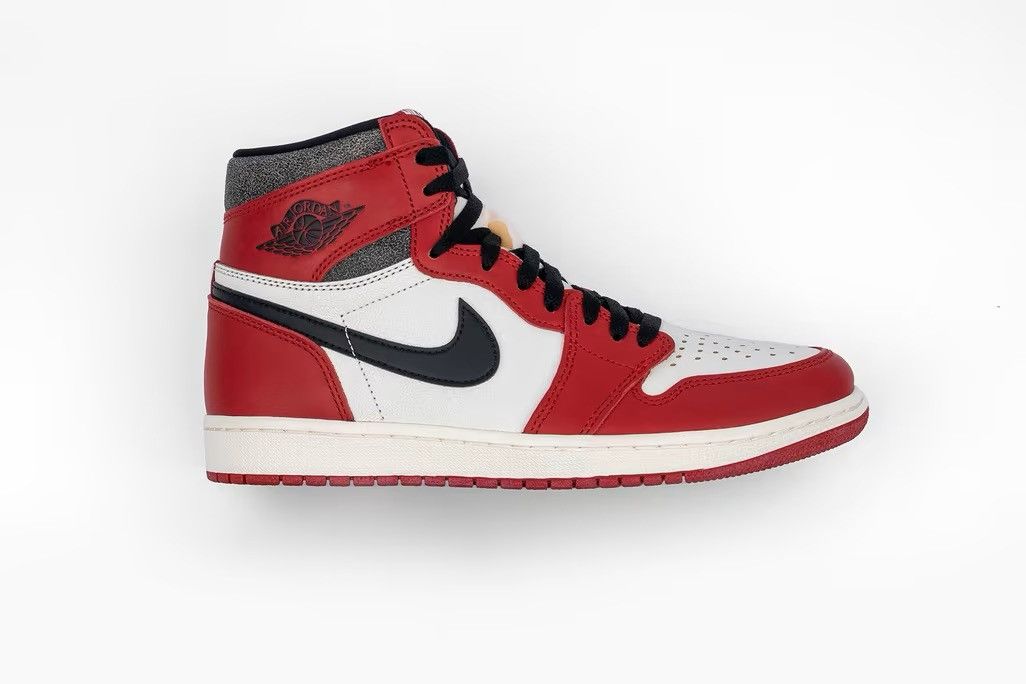 Jordan Brand Jordan 1 Retro High OG - Chicago Lost and Found Size US 10 / EU 43 - 4 Thumbnail