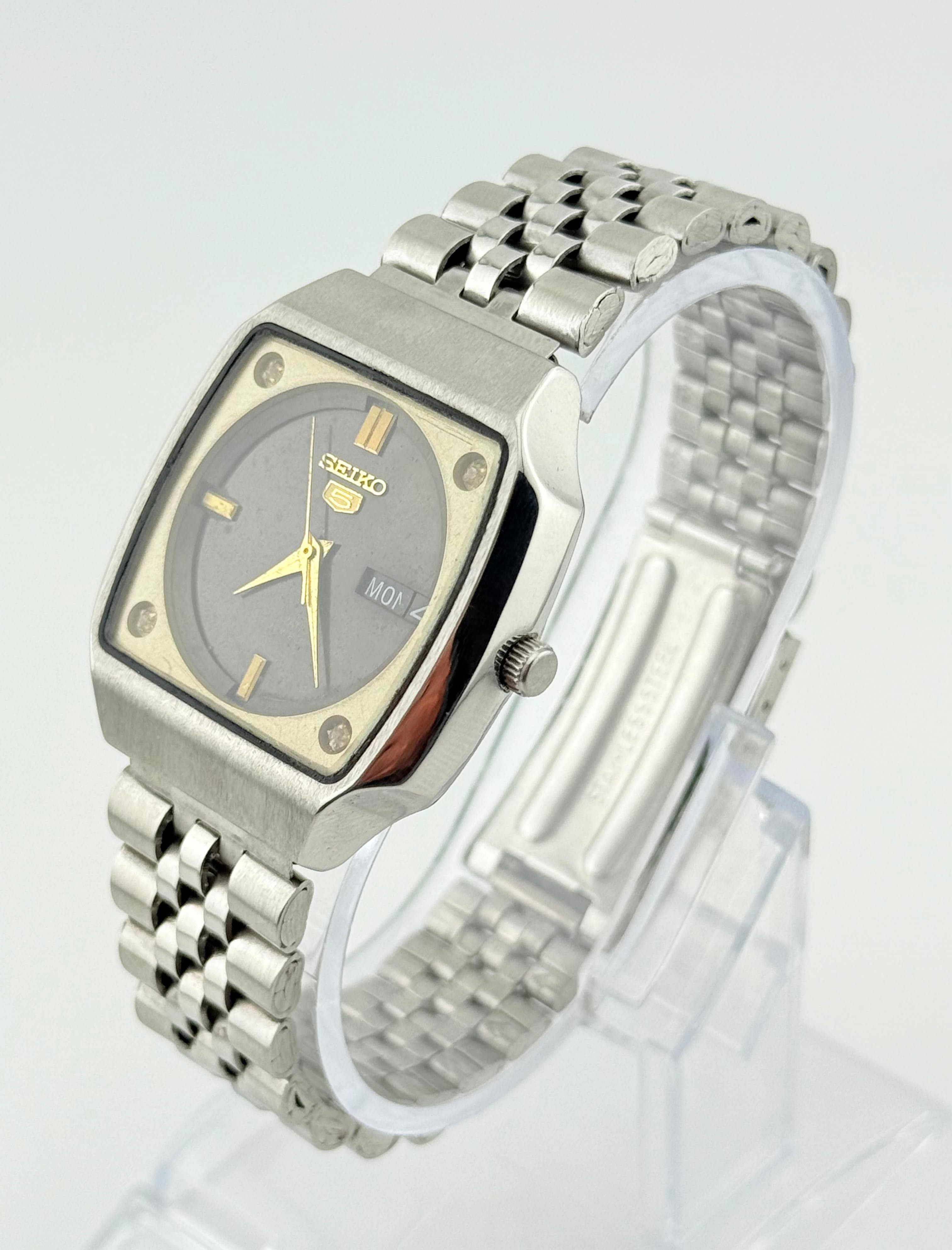 Seiko Vintage Men's Wrist Watch Size 36 - 5 Thumbnail