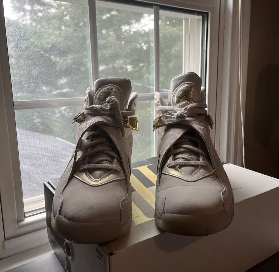 Jordan Brand Air Jordan 8 Retro C&C “Trophy” Size US 10.5 / EU 43-44 - 4 Thumbnail