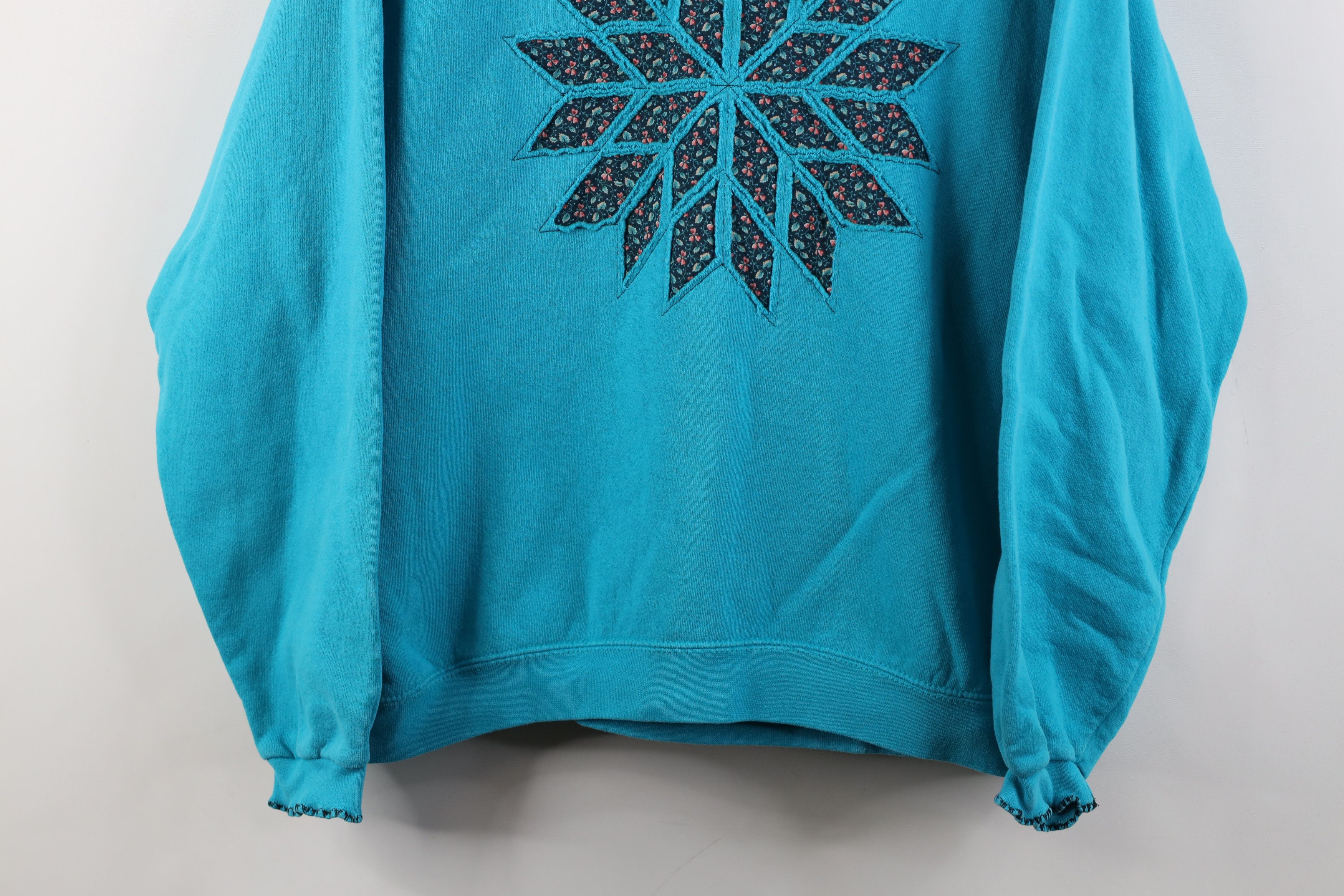 Vintage Vintage 90s Country Quilt Patch Snowflake Sweatshirt USA Size L / US 10 / IT 46 - 3 Thumbnail