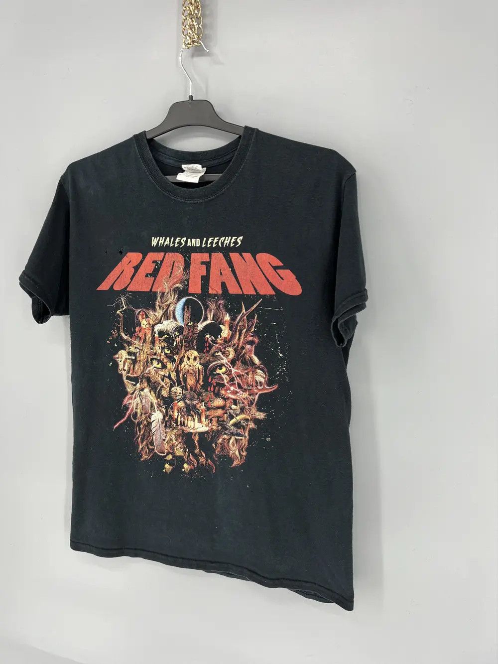 Vintage Vintage Y2K RED FANG CREEPY FACE ABSTRACT ANGRY HORROR BONES Size US M / EU 48-50 / 2 - 3 Thumbnail