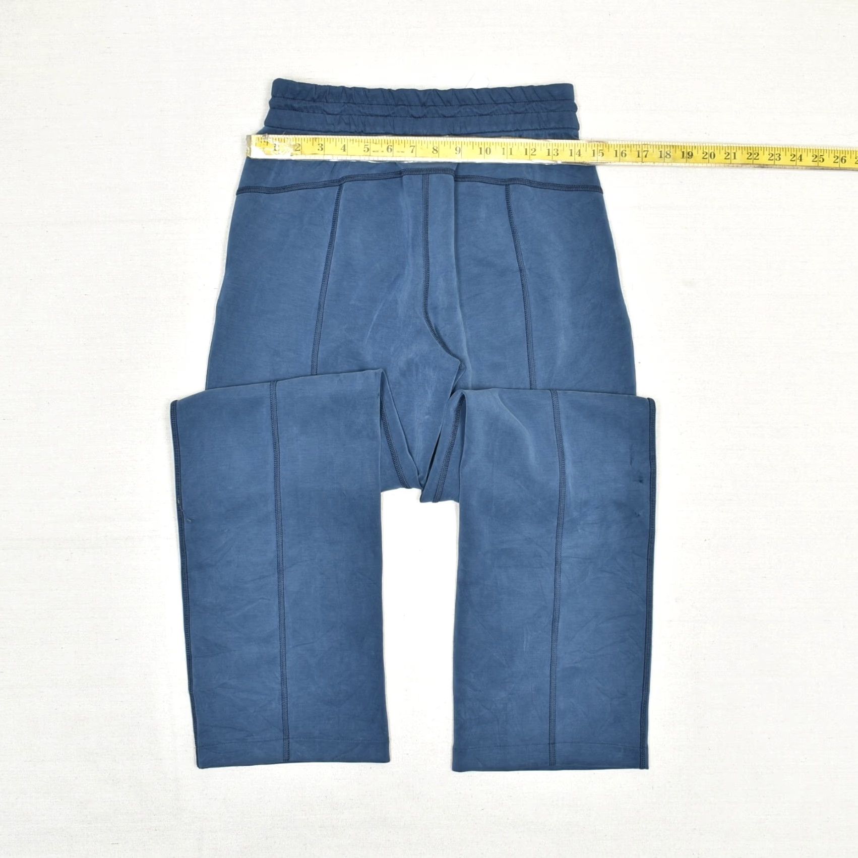 Lululemon Lululemon Women's Sweatpants Straight Pull On Solid Nylon Blue Size 6 Stained Size 28" / US 6 / IT 42 - 4 Thumbnail