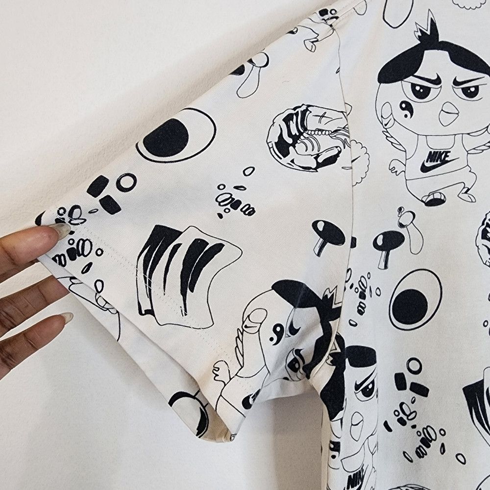 Nike Nike White & Black Character Graphic Tee Baggy Shirt Size US M / EU 48-50 / 2 - 9 Thumbnail
