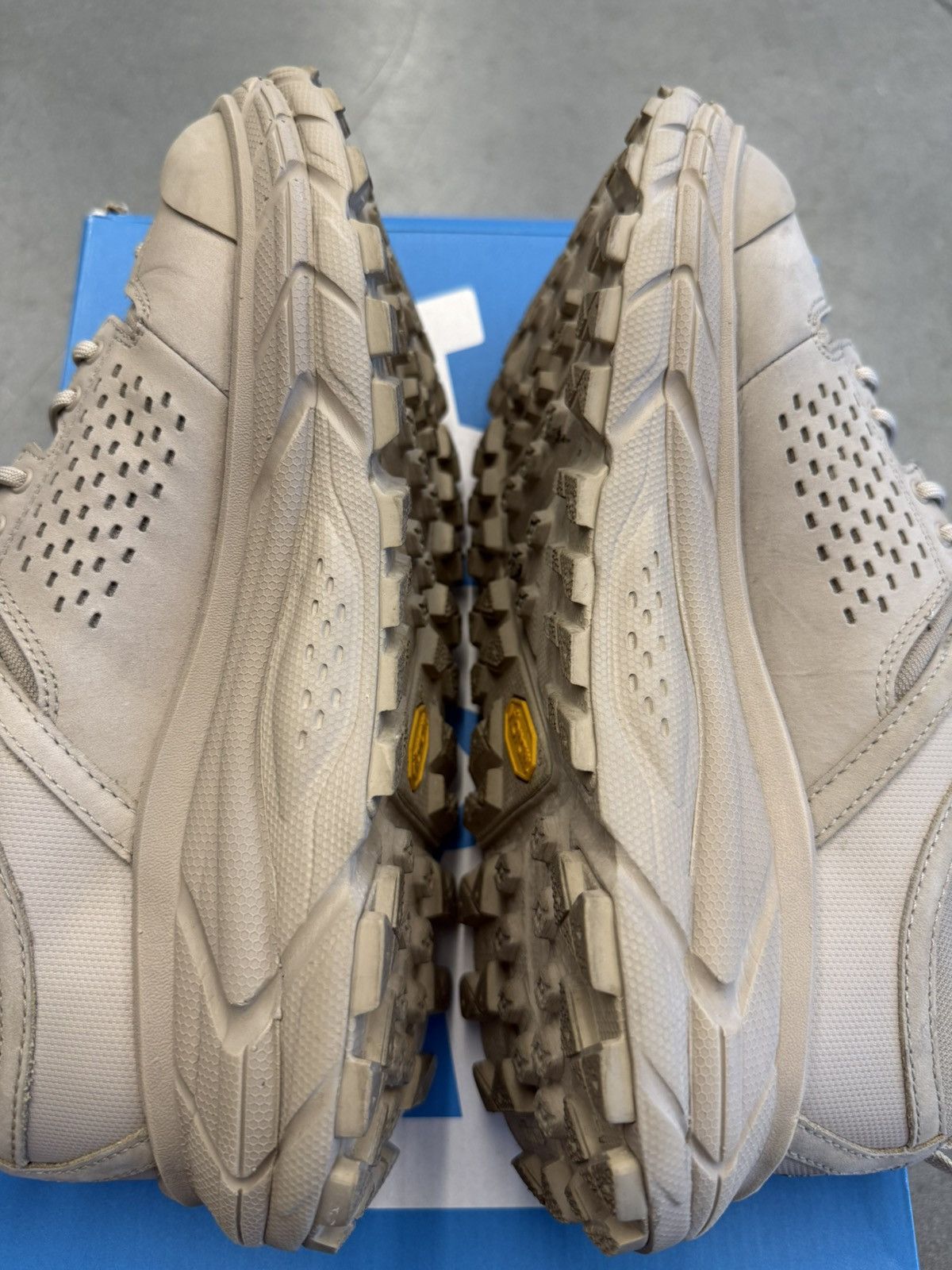 Hoka 2022 Hoka One One Tor Ultra Low Simply Taupe Size US 8 / EU 41 - 3 Thumbnail