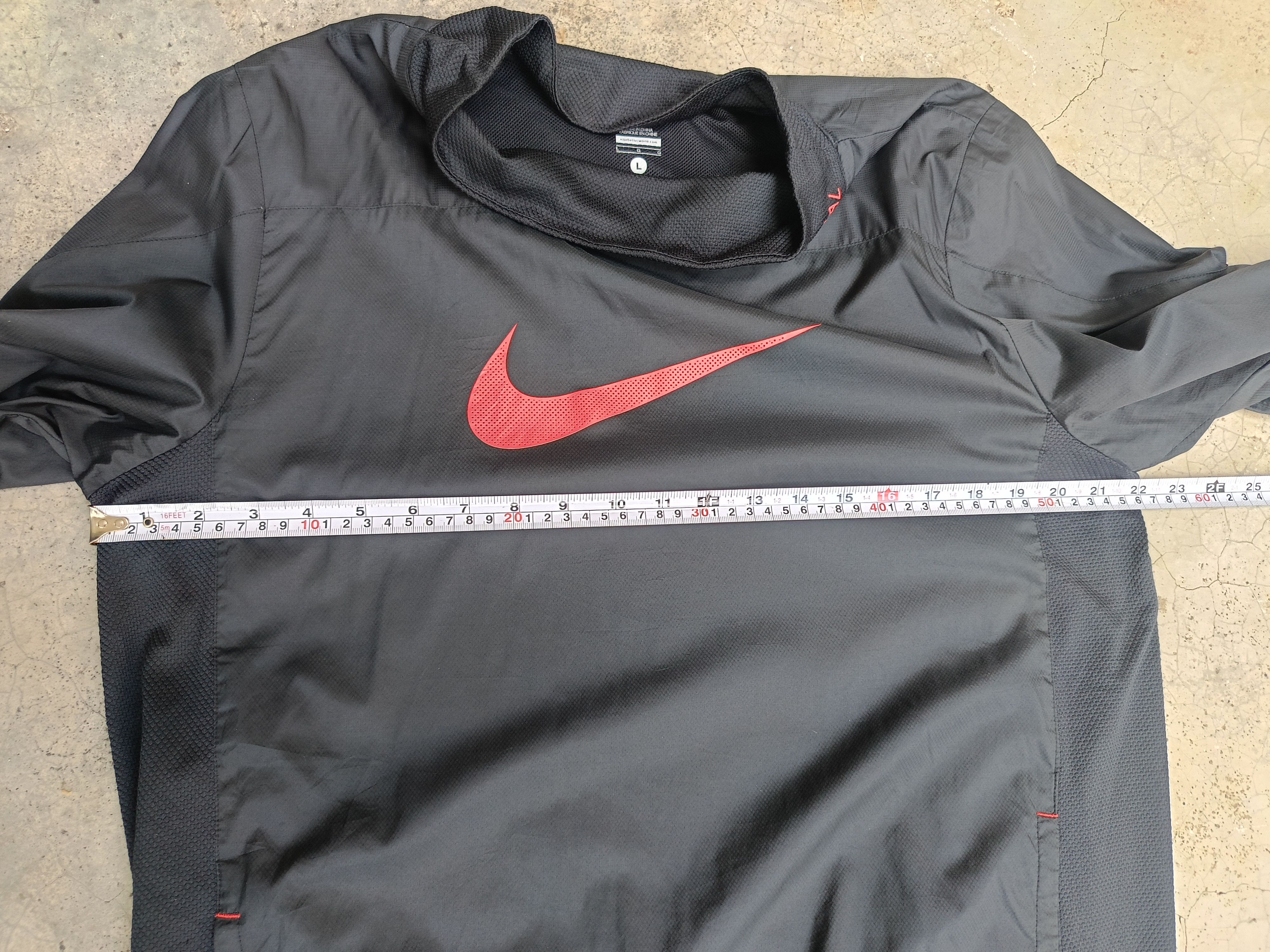 Nike NIKE FOOTBALL MERCURIAL WINDBREAKER TURTLE NECK Size US M / EU 48-50 / 2 - 9 Thumbnail