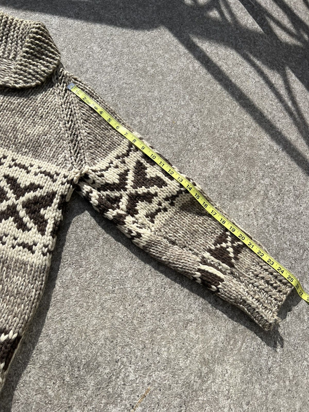 Handmade Authentic Handmade Cowichan Sweater Vintage Wool Knit Size US M / EU 48-50 / 2 - 7 Thumbnail