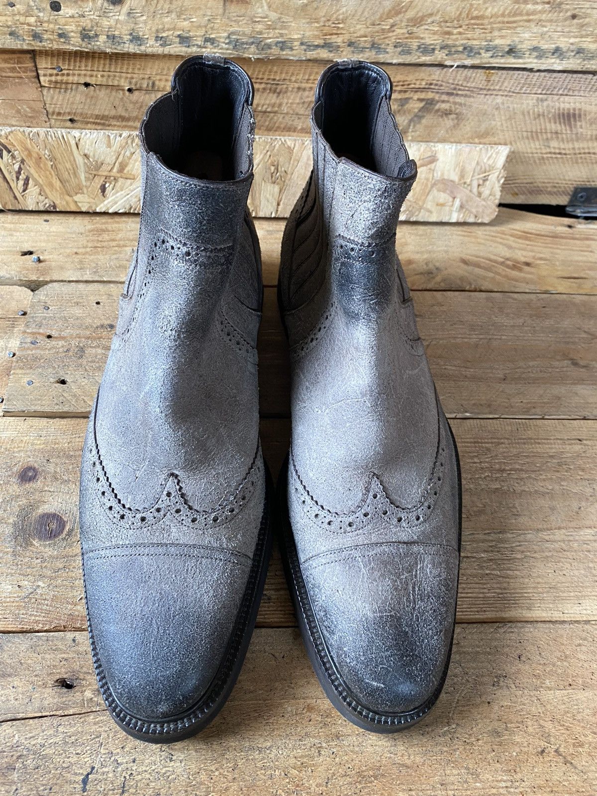 Dolce & Gabbana Dolce gabbana distressed suede gray chelsea boots Size US 10 / EU 43 - 1 Thumbnail