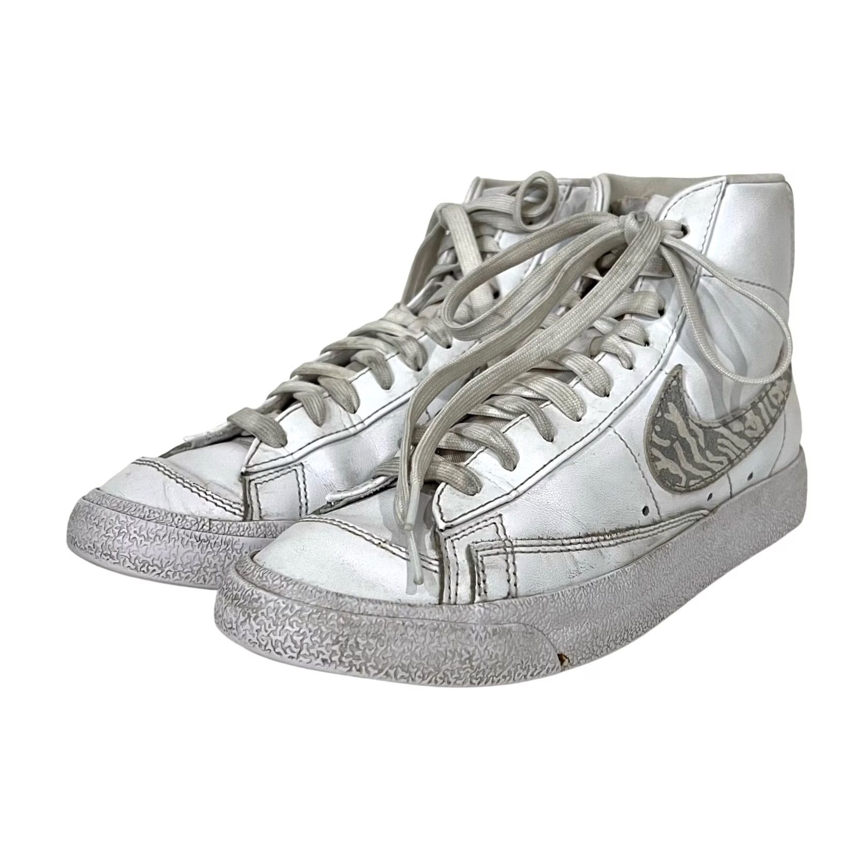 Nike VINTAGE Nike Blazer Mid 77' Womens Sneakers White Leather Zebra Shoes Sz 9.5 DH9633-101 Shoes Sneakers Zebra white leather Nike Womens 9.5 DH9633-101 Size L / US 10 / IT 46 - 6 Thumbnail