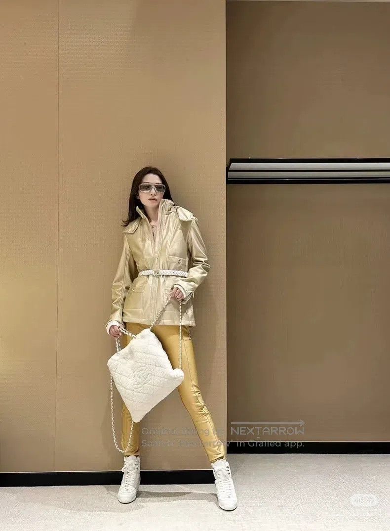Chanel Chanel Ski Series Champagne Gold Diamond Button Jacket Size XS / US 0-2 / IT 36-38 - 8 Thumbnail
