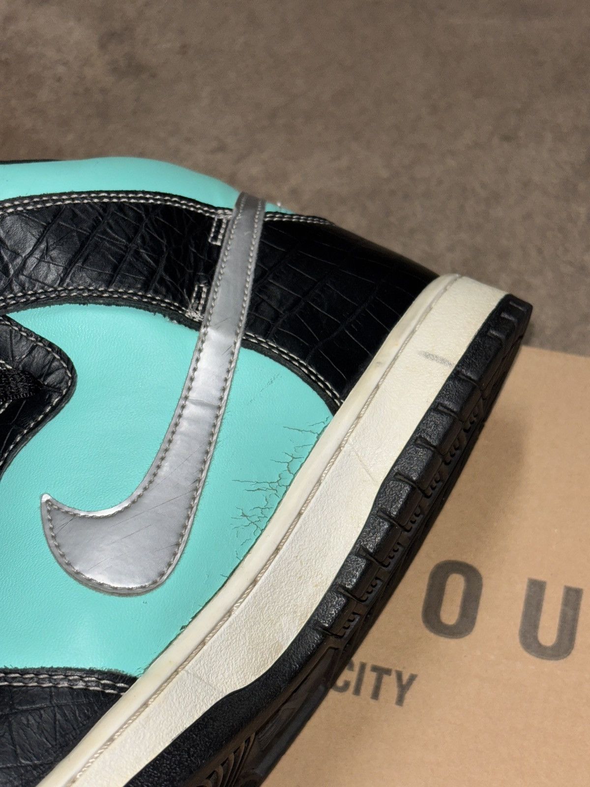 Diamond Supply Co. × Nike Nike Dunk High Premium SB 'Tiffany' Size US 11 / EU 44 - 9 Thumbnail