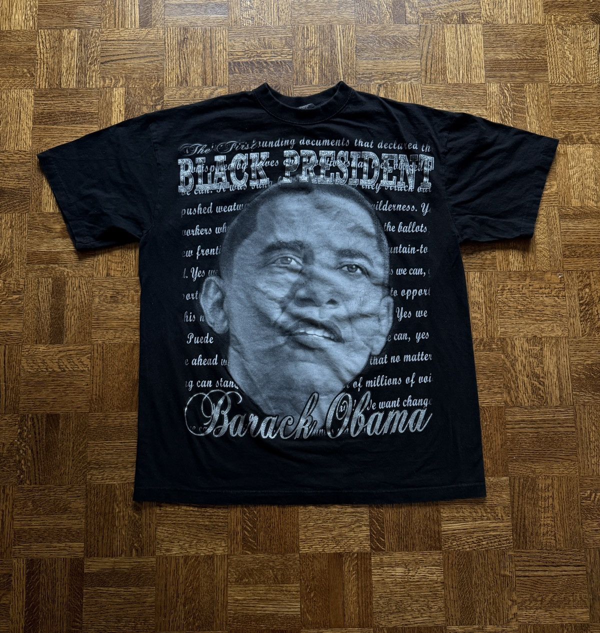 Vintage Vintage Y2K Barack Obama Glitter Logo AOP Graphic Tee Size US XL / EU 56 / 4 - 1 Thumbnail