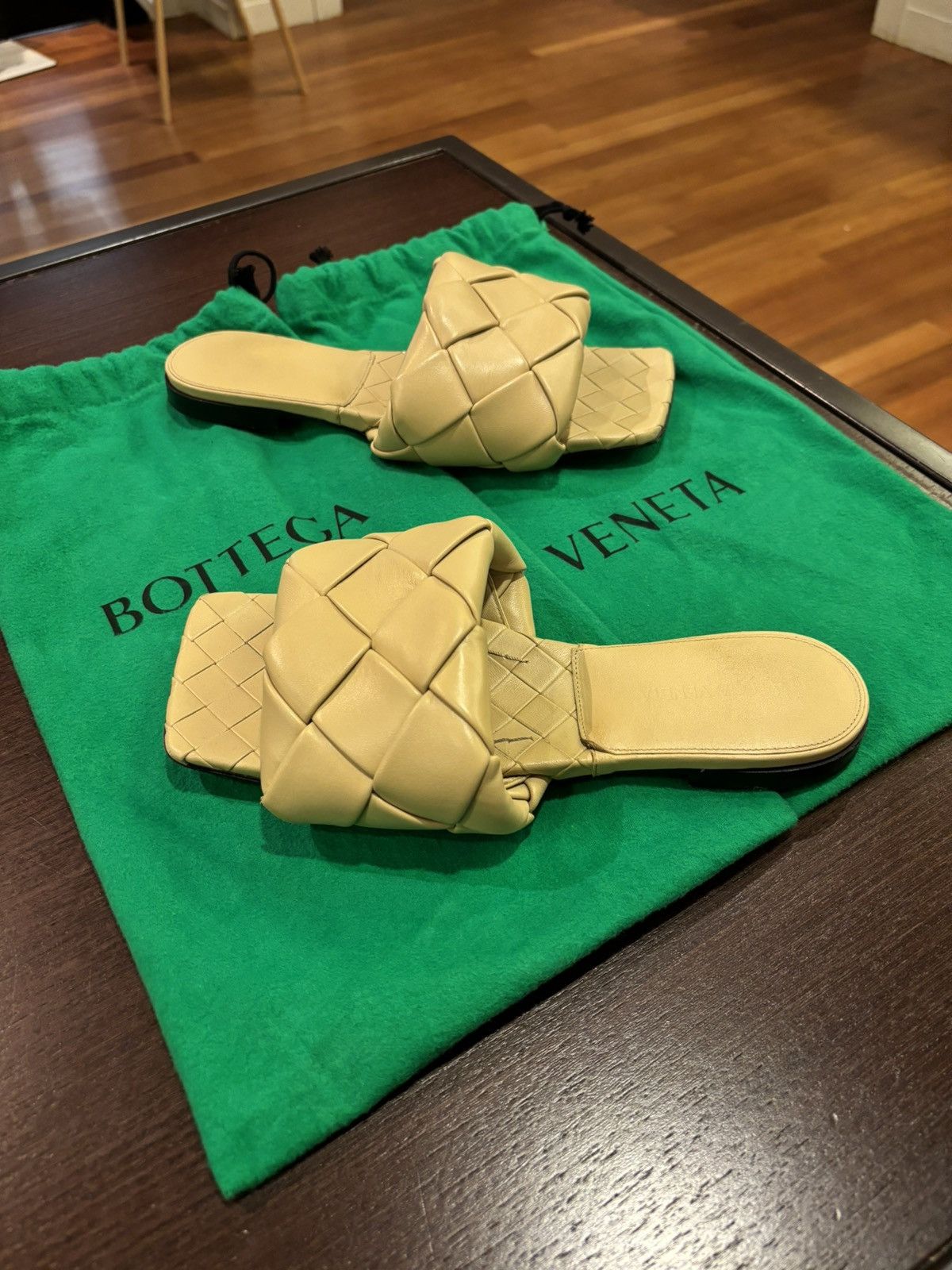 Bottega Veneta Lido Leather Sandals