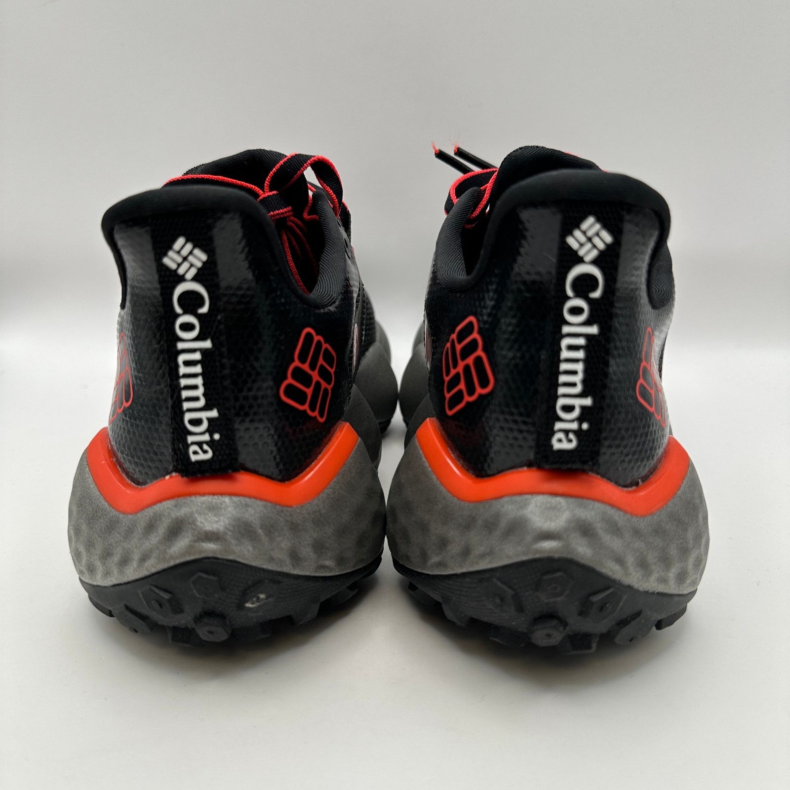 Columbia COLUMBIA Women's 5.5 Escape Thrive Ultra Black/Red Hiking Size US 5.5 / IT 35.5 - 4 Thumbnail
