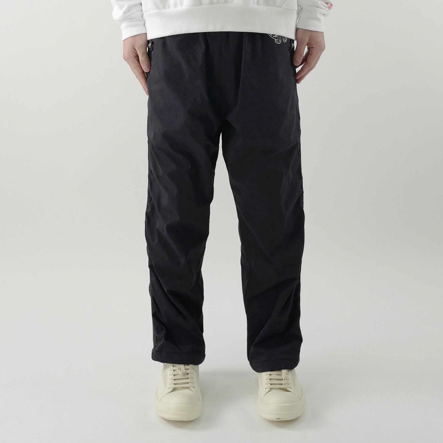 Chrome Hearts Chrome Hearts Cross Silver Buttons Horseshoe Track Pants Size US 39 - 14 Thumbnail