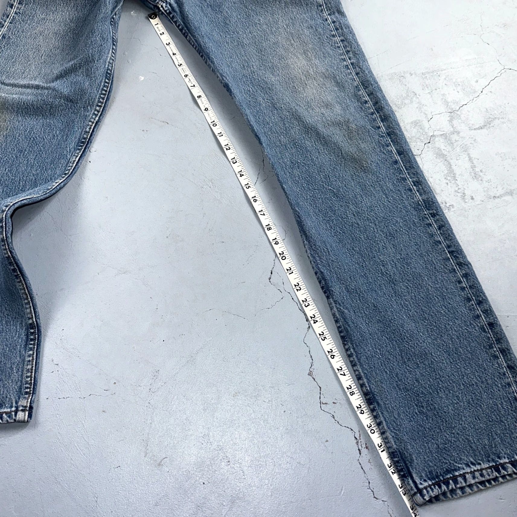 Levi's VINTAGE Levi's 501 Jeans 34x36 Blue Light Wash 90s Straight Male Mens Levi'S 501 Series 501 Model 501 Size US 34 / EU 50 - 5 Thumbnail