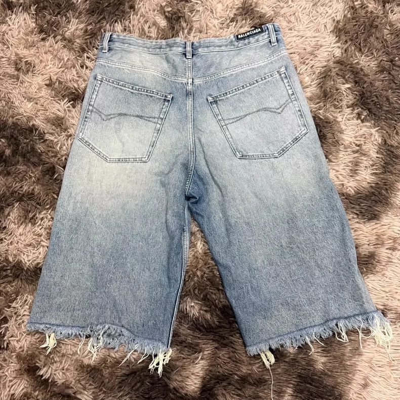 Balenciaga Balenciaga size S Sabotage cropped baggy jeans Size US 26 / EU 42 - 6 Thumbnail