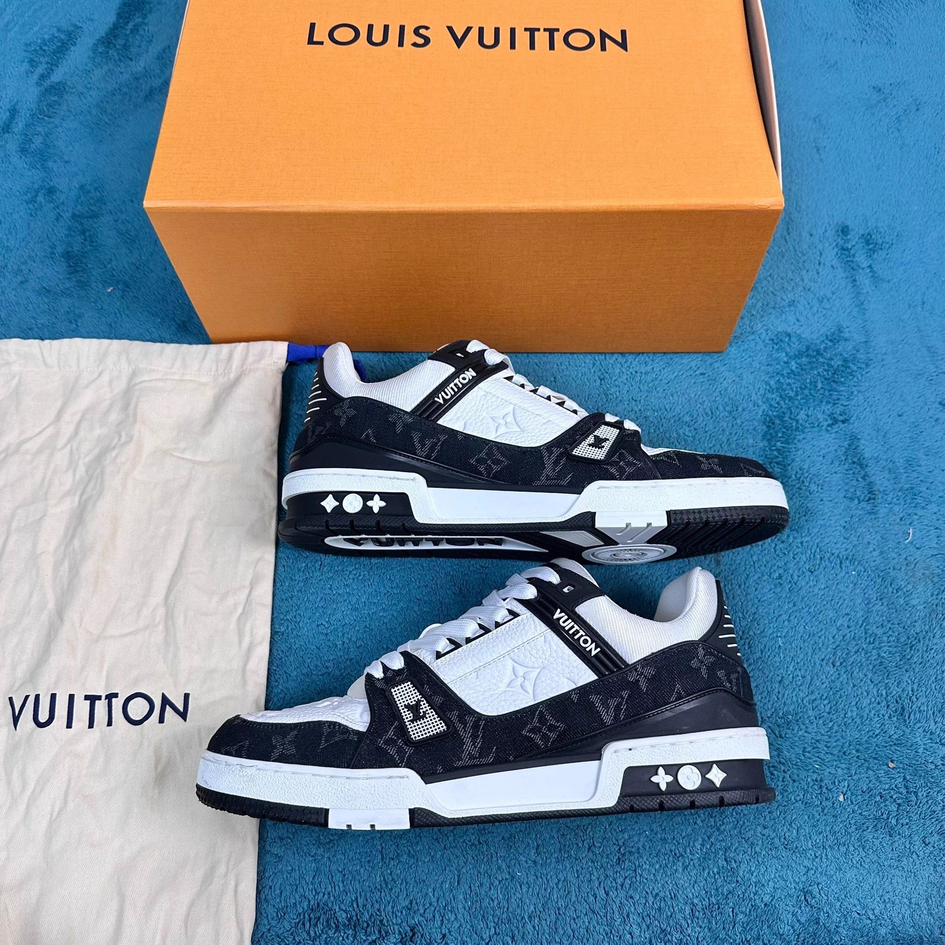 Louis Vuitton LV Trainer Panda All Over Print Denim Size US 8 / EU 41 - 2 Thumbnail