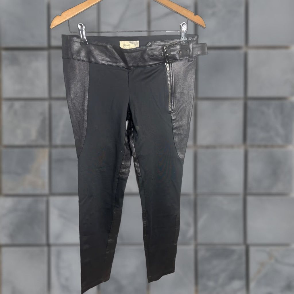 Elizabeth and James Elizabeth and James Pants Womens 6 Black Faux Leather Stretch Moto Biker Belted Size 28" / US 6 / IT 42 - 1 Thumbnail