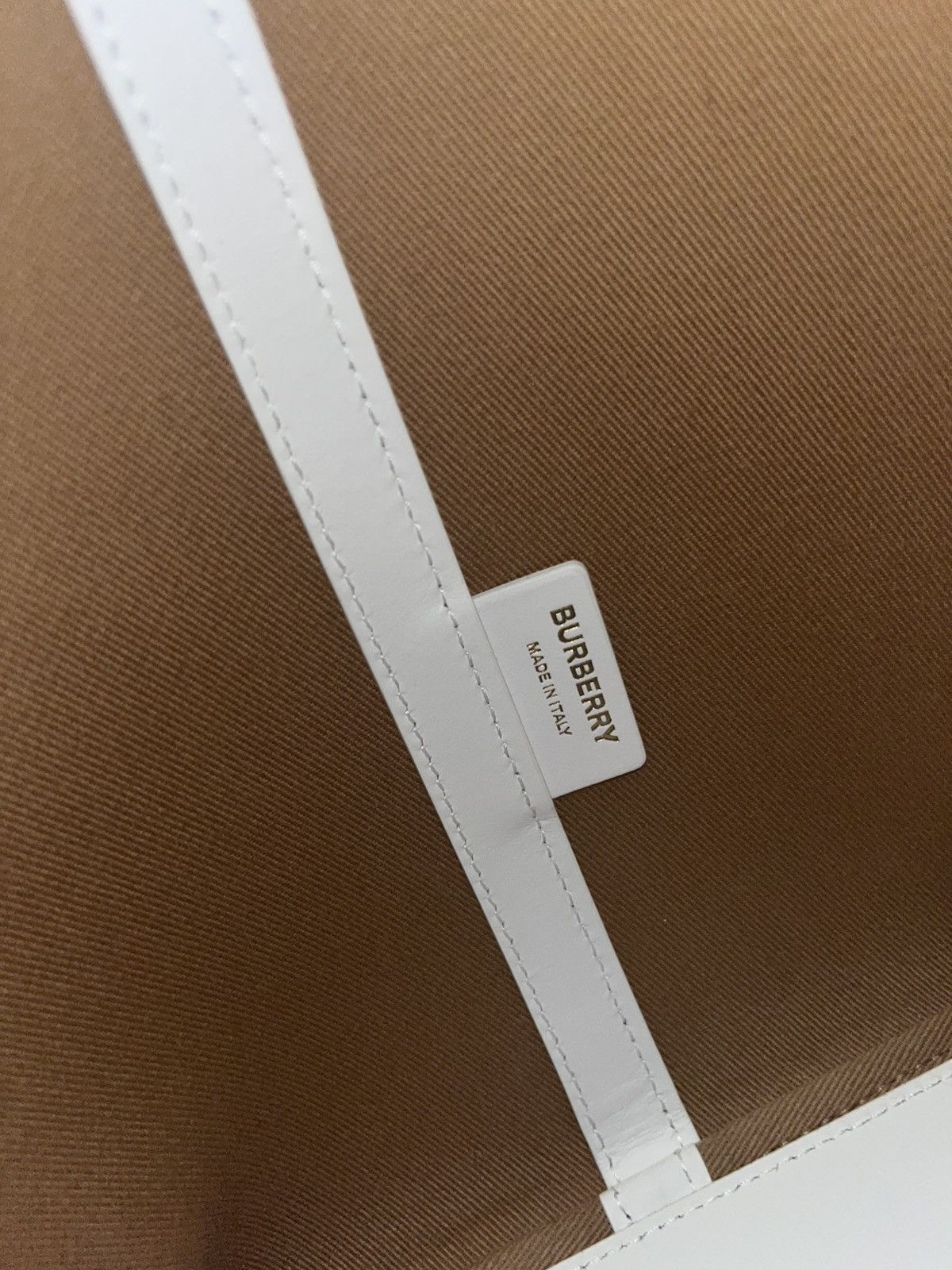 Burberry Burberry Medium London Tote Bag Size ONE SIZE - 13 Thumbnail