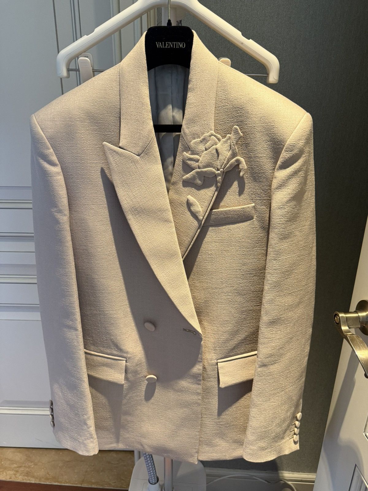 Valentino Floral embroidery lapel blazer size 46 Size 46R - 6 Thumbnail