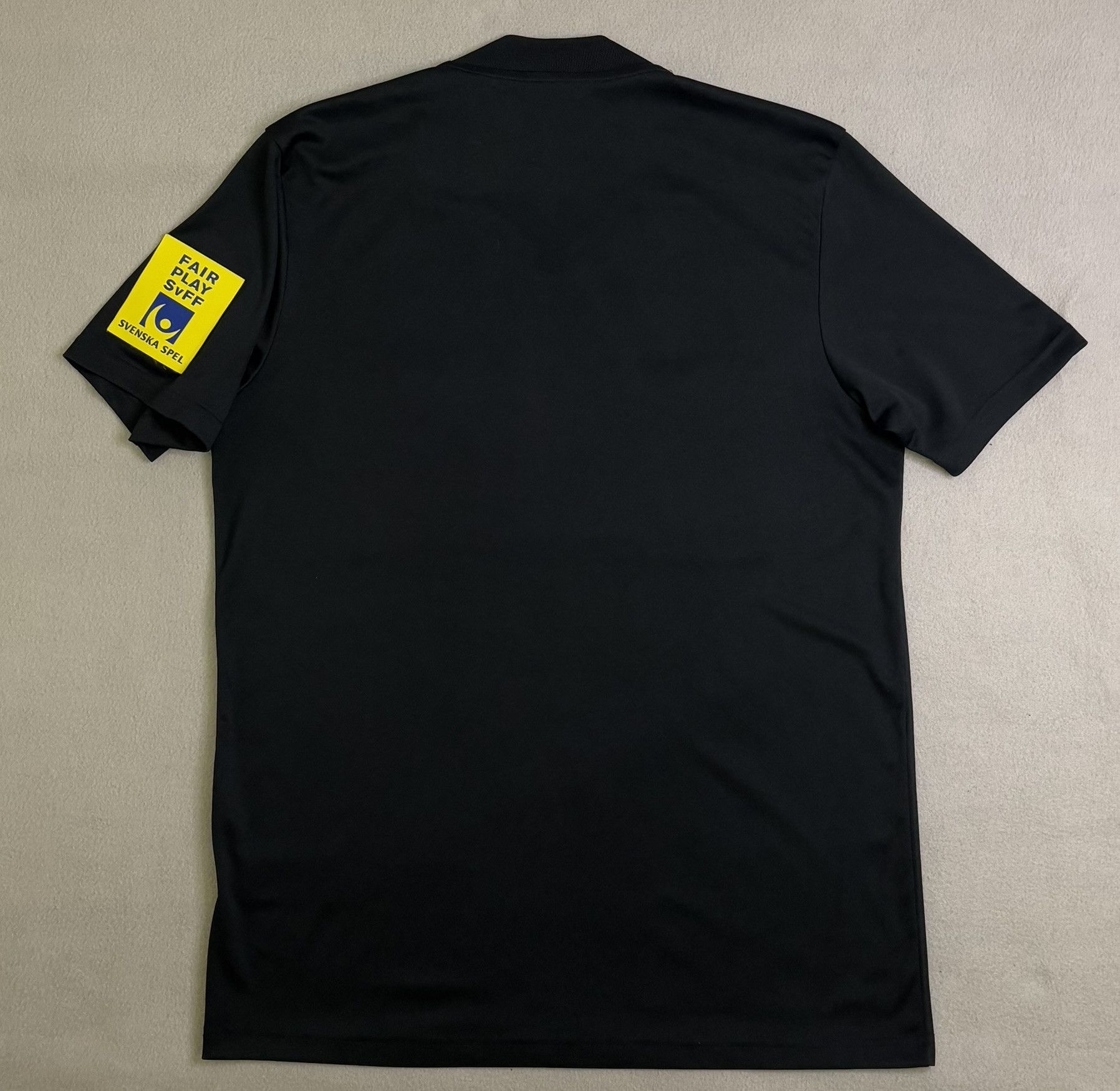 Adidas Sweden 2017/2018 Adidas Referee Shirt Size M Size US M / EU 48-50 / 2 - 11 Thumbnail