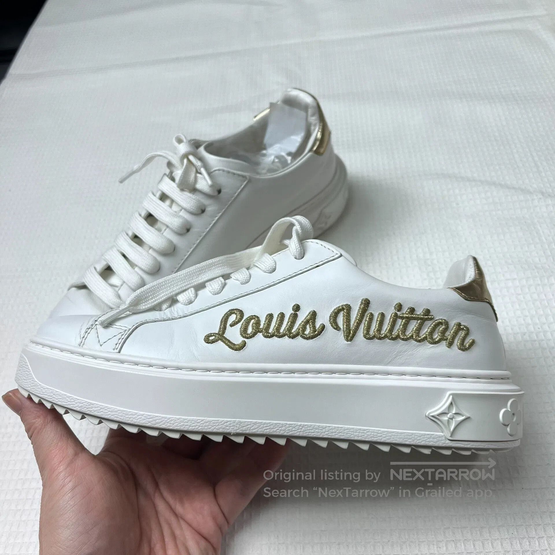 Louis Vuitton Louis Vuitton White Embroidered Platform Shoes. Size US 5.5 / IT 35.5 - 2 Thumbnail