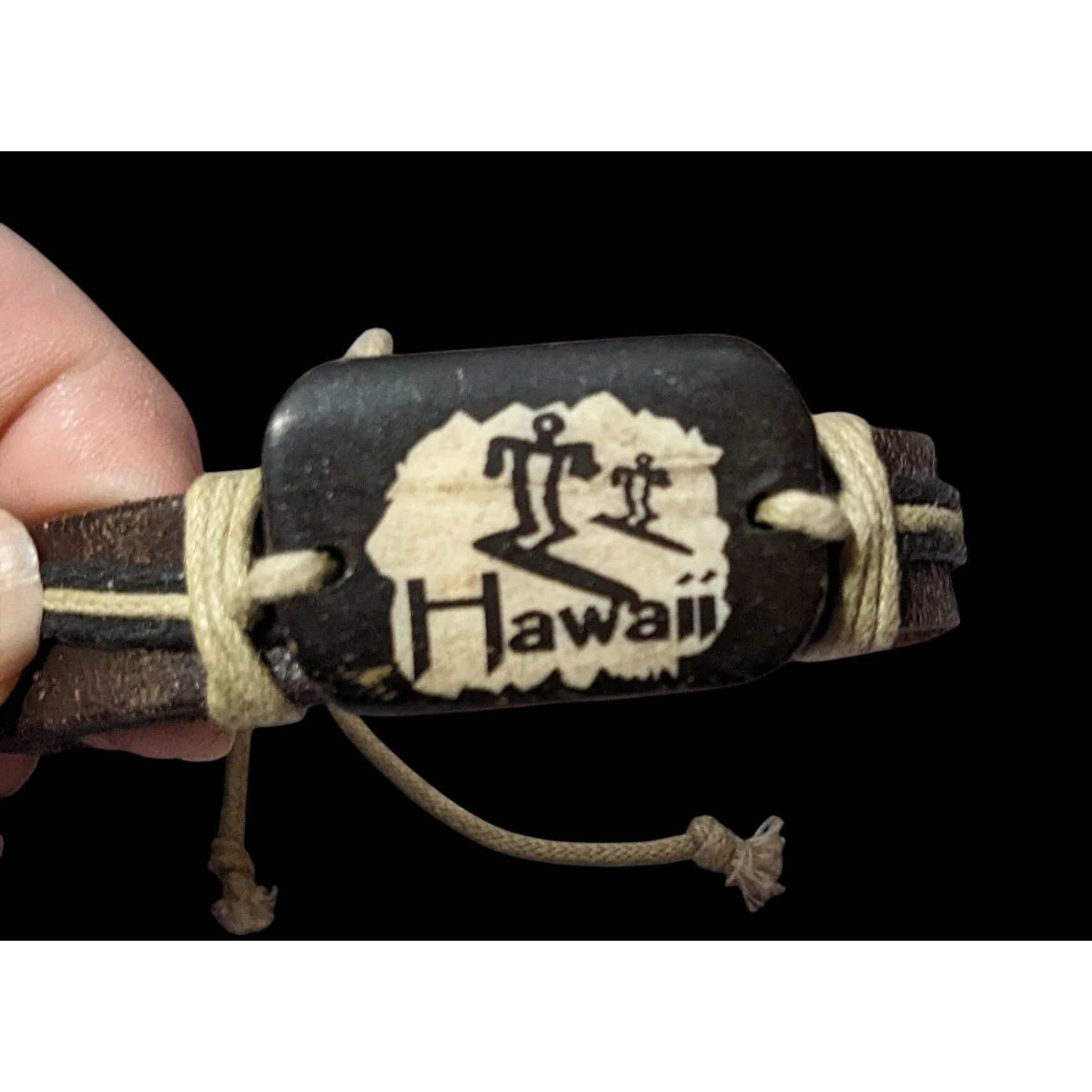 Other Hawaii Leather Cream And Brown Souvenir Bracelet Size ONE SIZE - 2 Thumbnail